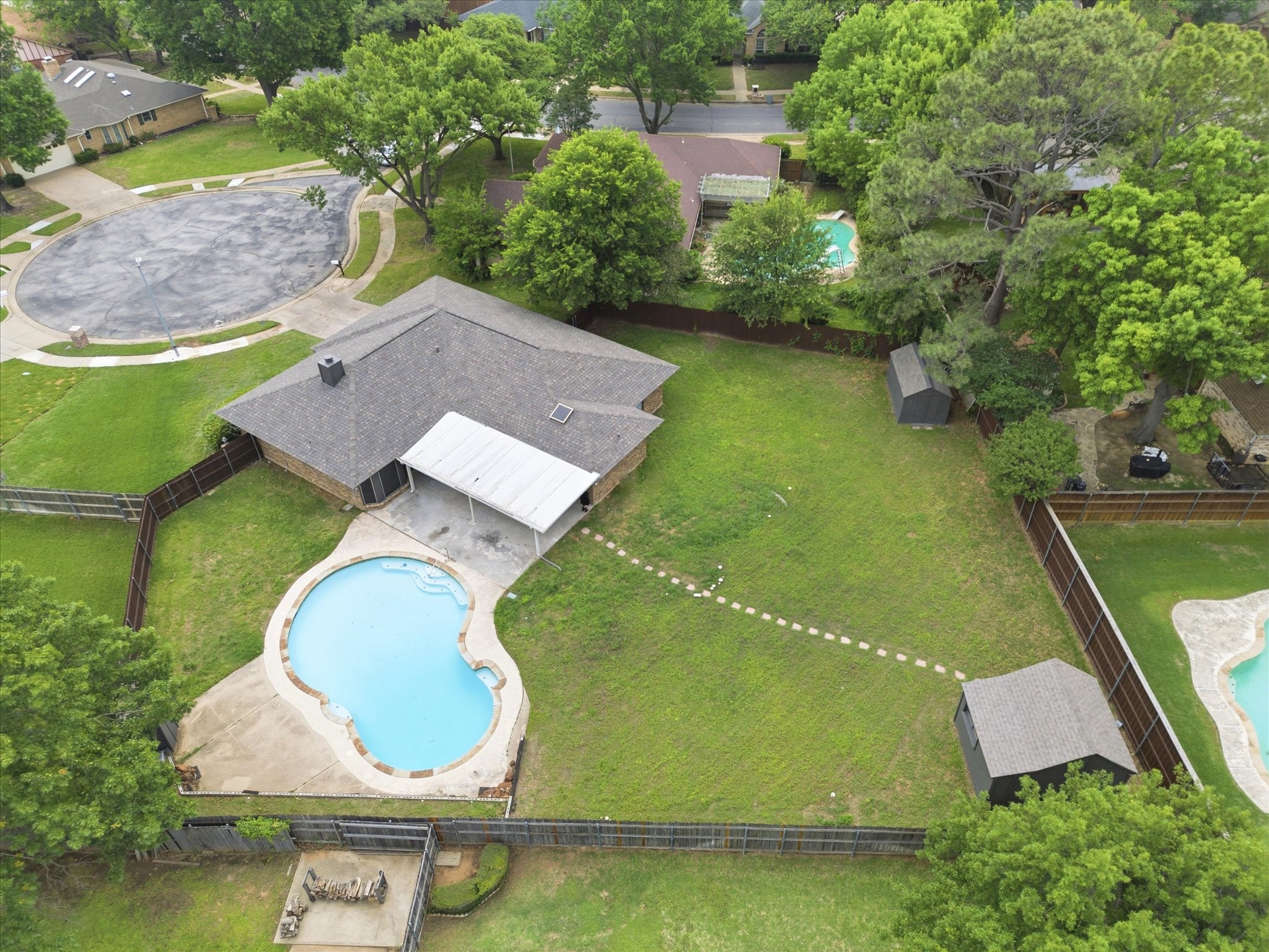 408 Christine Court Euless TX 76039