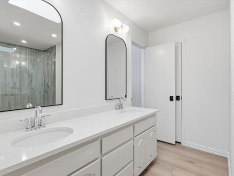 408 Christine Court Euless TX 76039