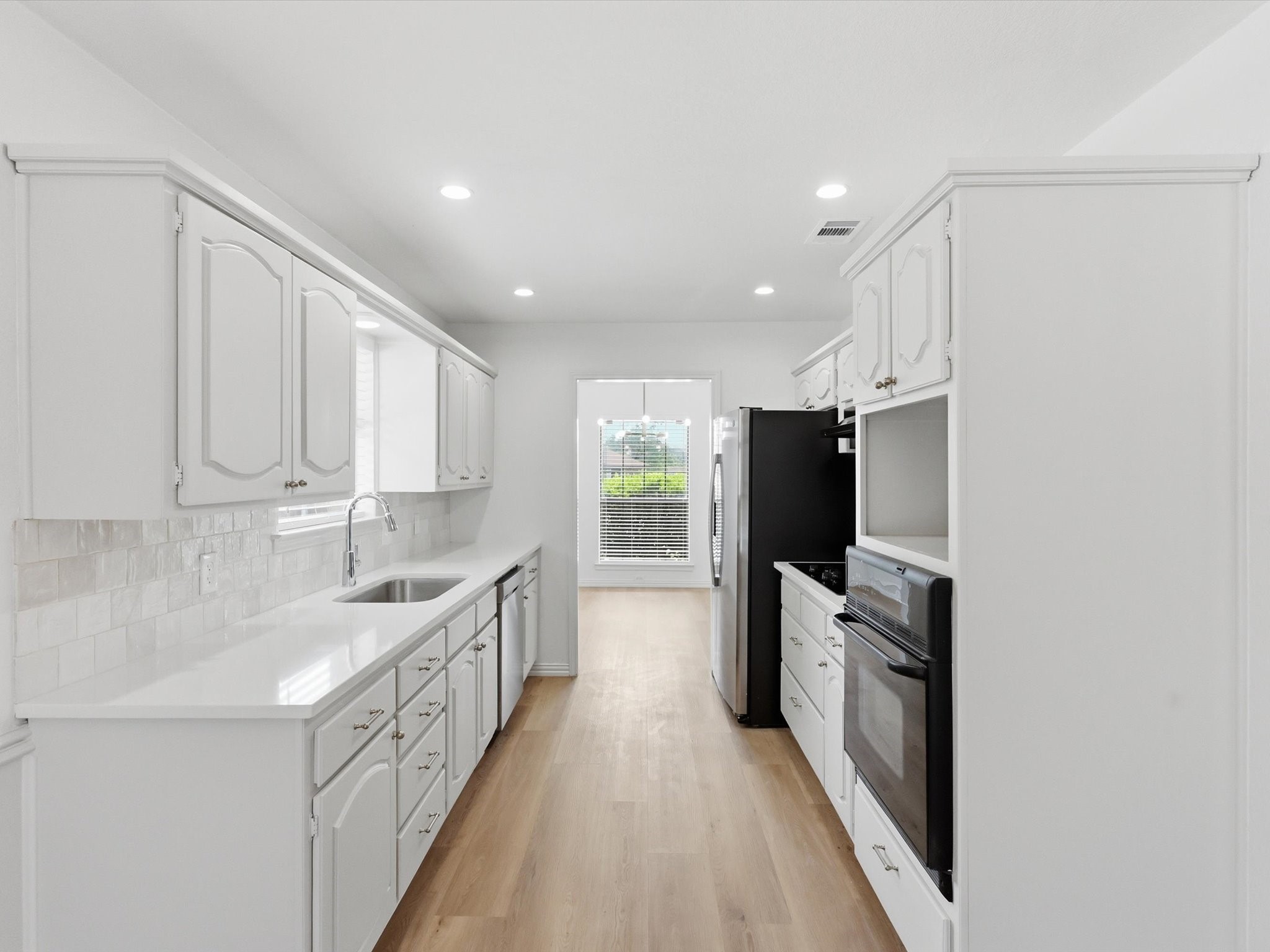 408 Christine Court Euless TX 76039
