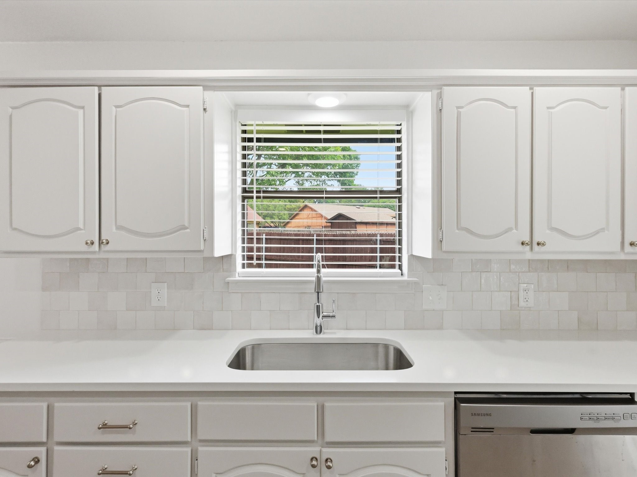 408 Christine Court Euless TX 76039
