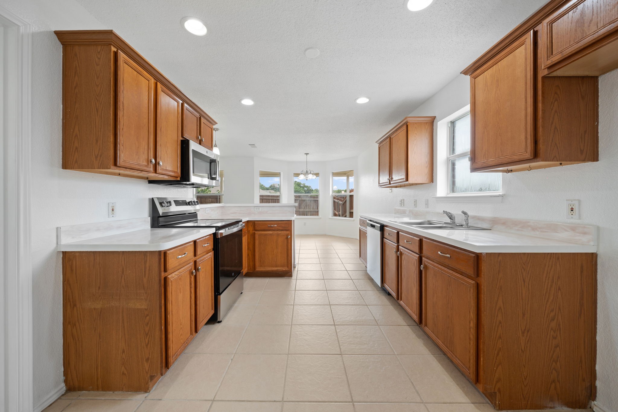 633 Madeline Court Azle TX 76020