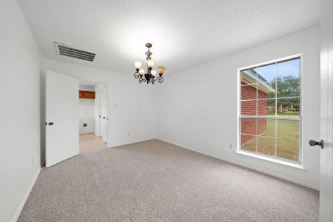 633 Madeline Court Azle TX 76020