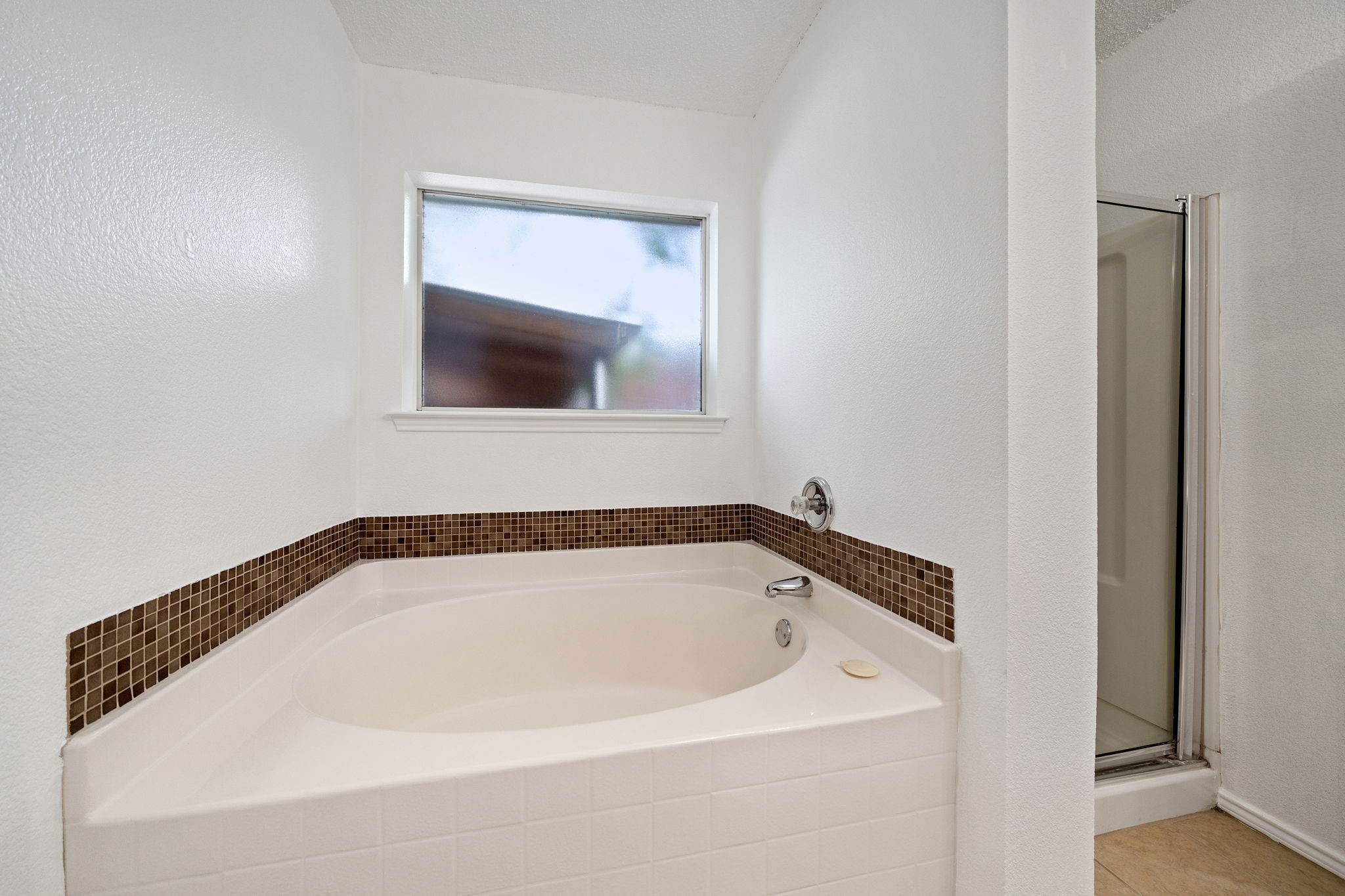 633 Madeline Court Azle TX 76020