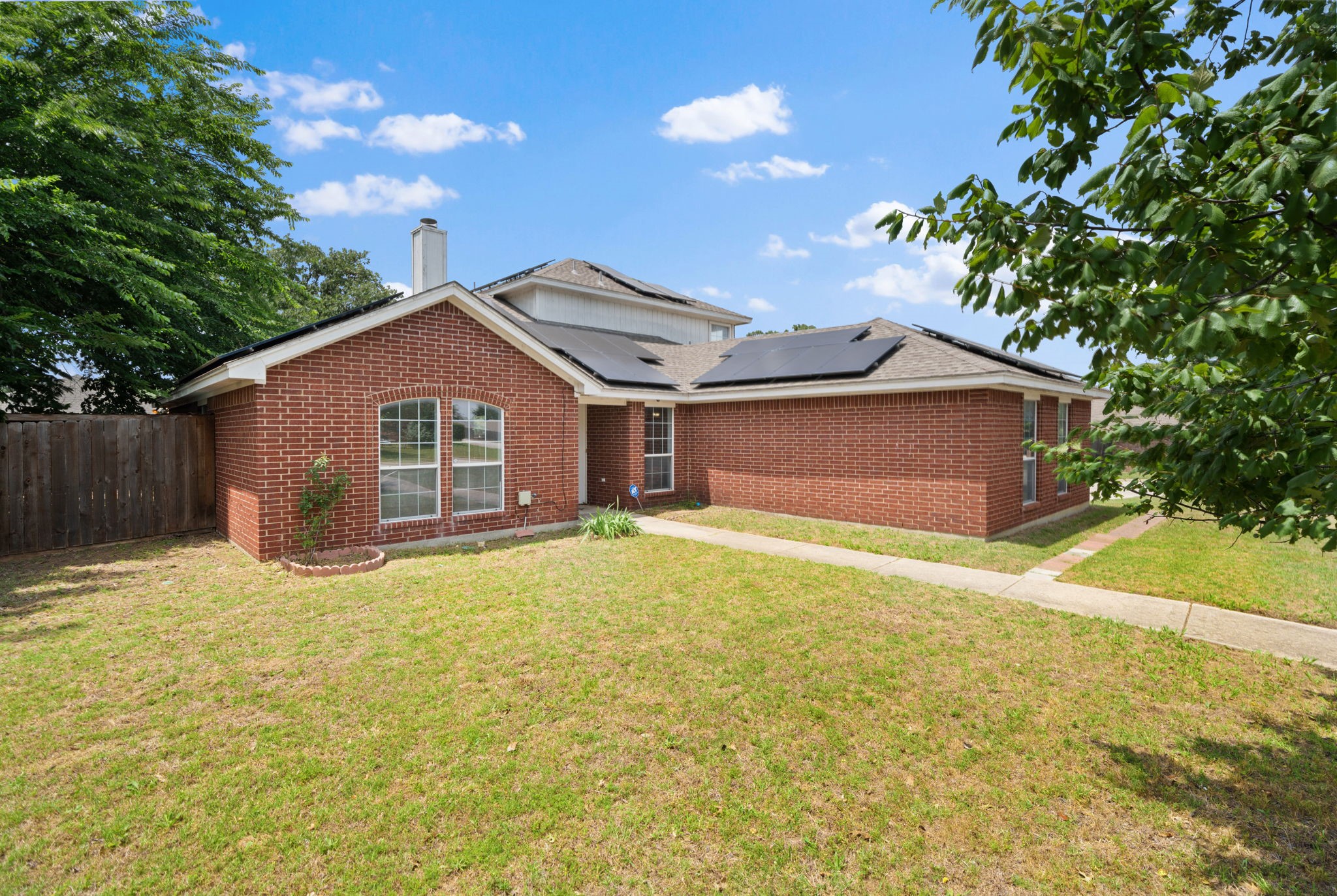 633 Madeline Court Azle TX 76020