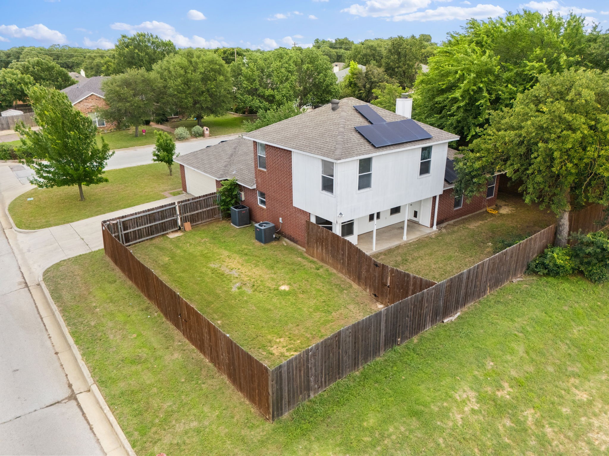 633 Madeline Court Azle TX 76020
