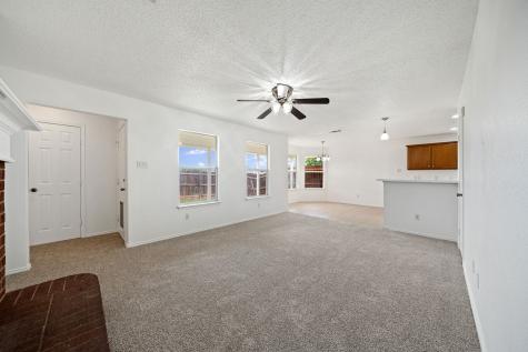 633 Madeline Court Azle TX 76020