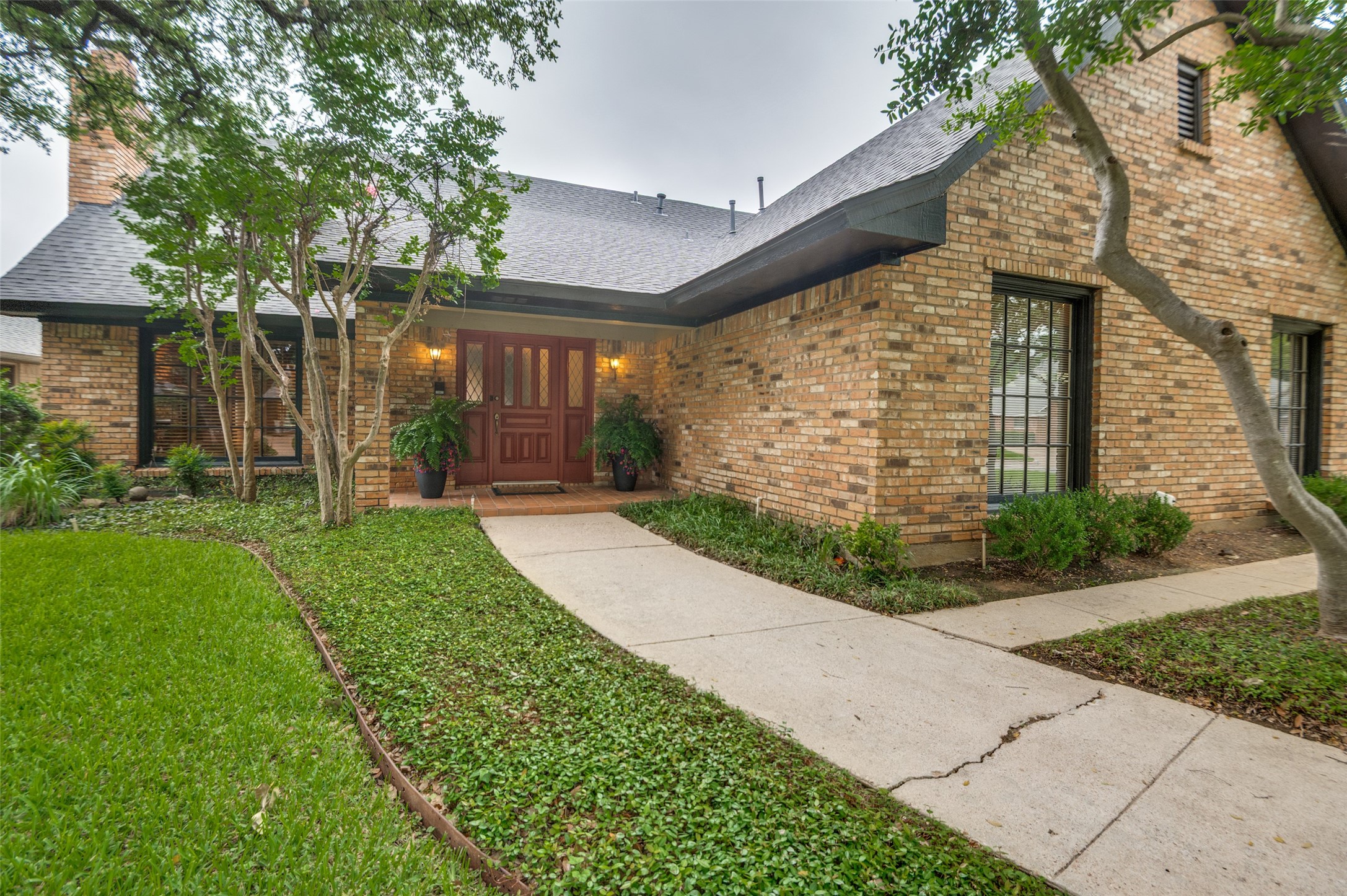 1420 Porto Bello Court Arlington TX 76012