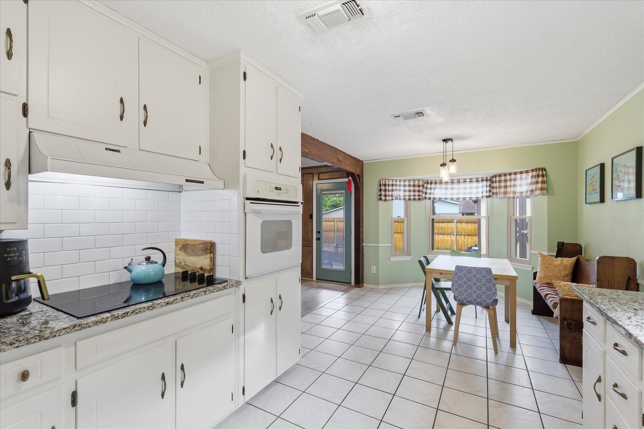 1632 Vicksburg Drive Bedford TX 76022