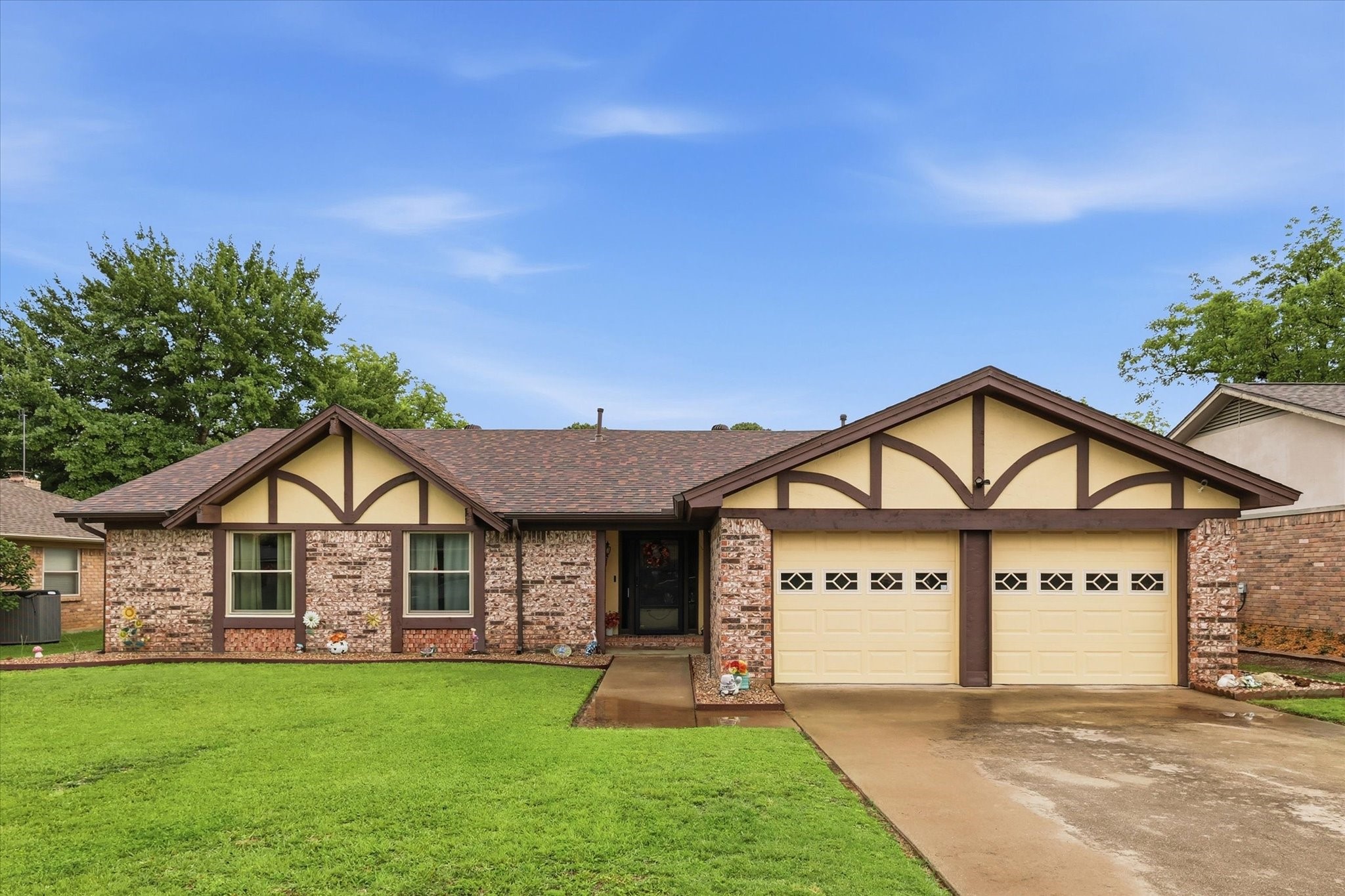 1632 Vicksburg Drive Bedford TX 76022