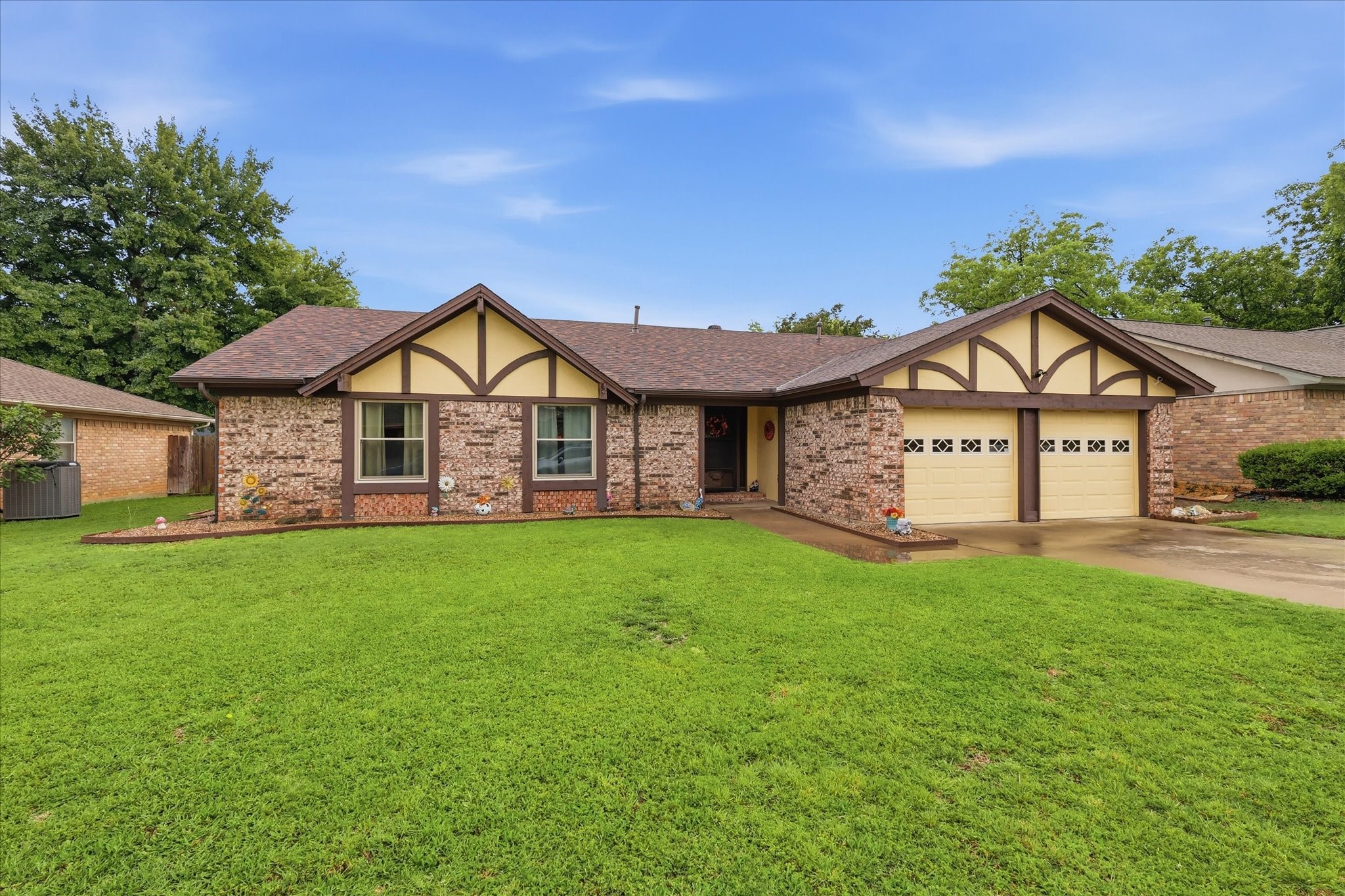 1632 Vicksburg Drive Bedford TX 76022