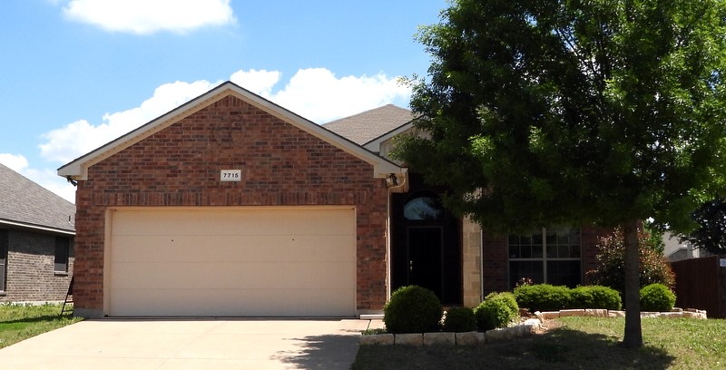 7715 Black Willow Lane Arlington TX 76002
