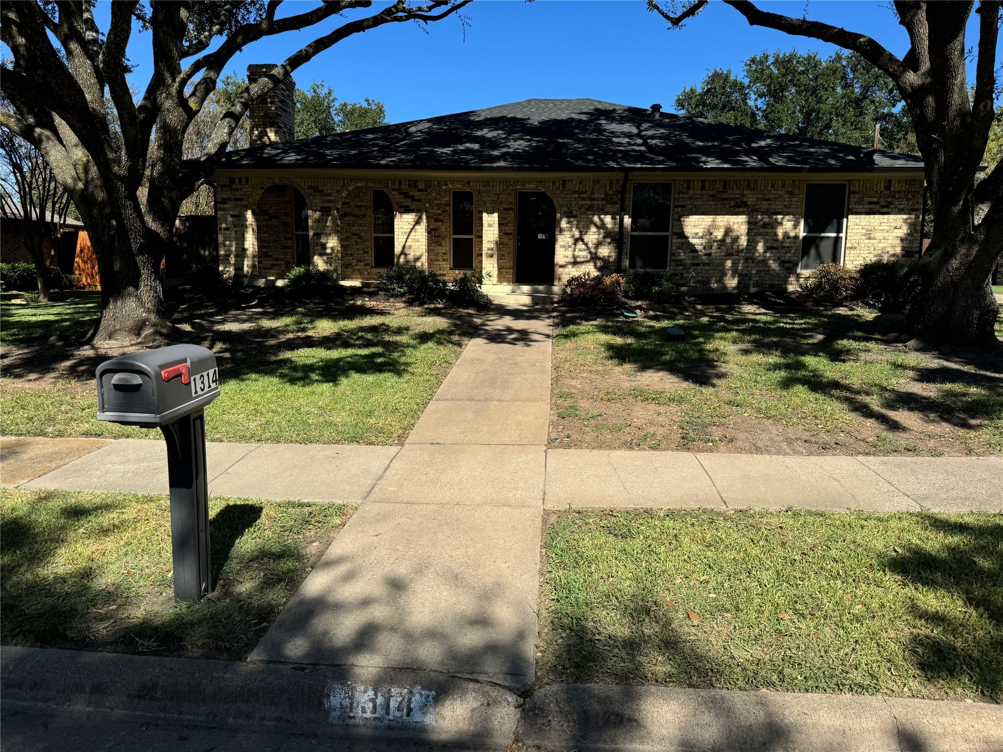 1314 Mount Vernon Street Ennis TX 75119
