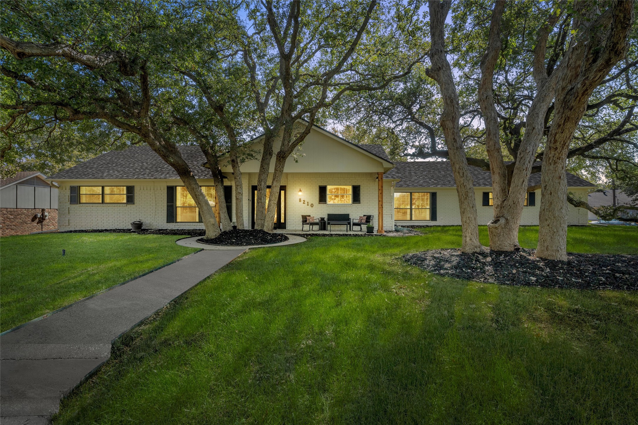 8210 Knottingham Drive Woodway TX 76712