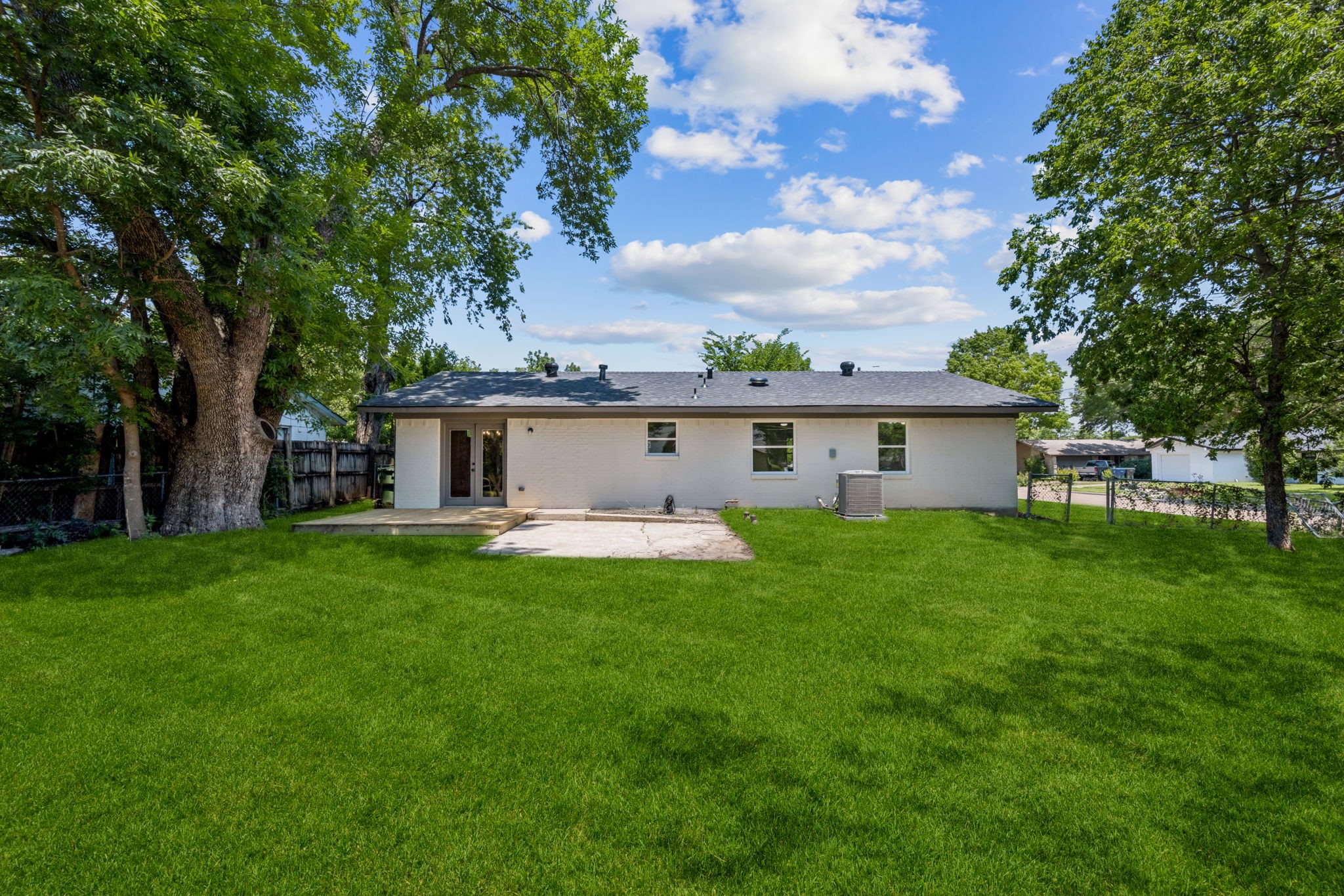 3106 March Lane Garland TX 75042