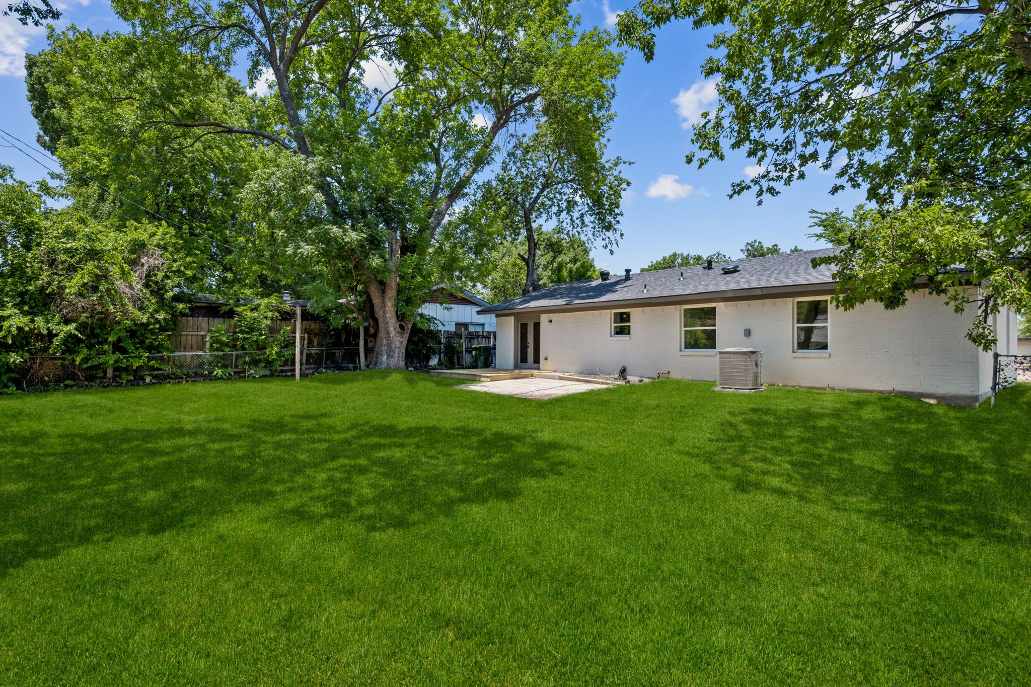 3106 March Lane Garland TX 75042