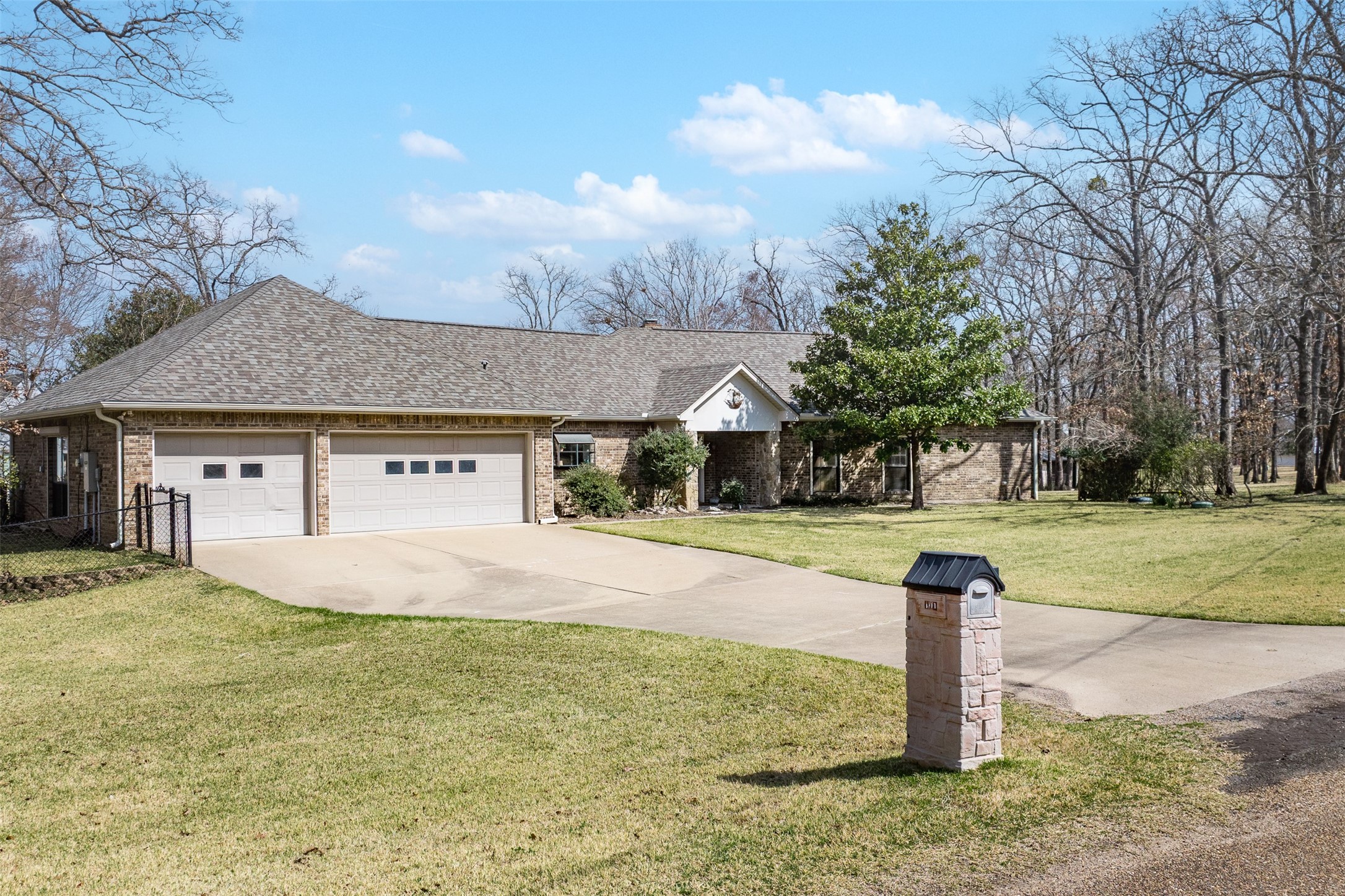 101 E Beverly Drive Malakoff TX 75148