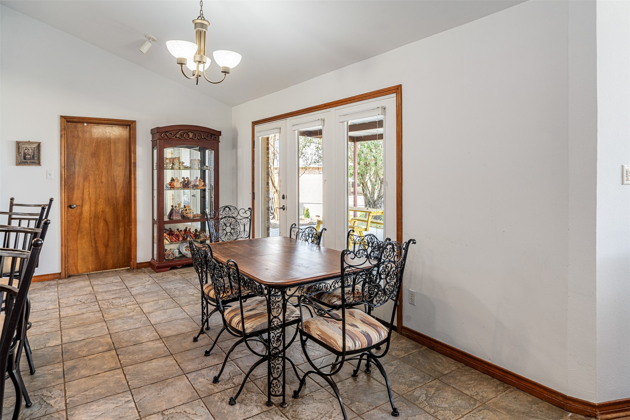 101 E Beverly Drive Malakoff TX 75148