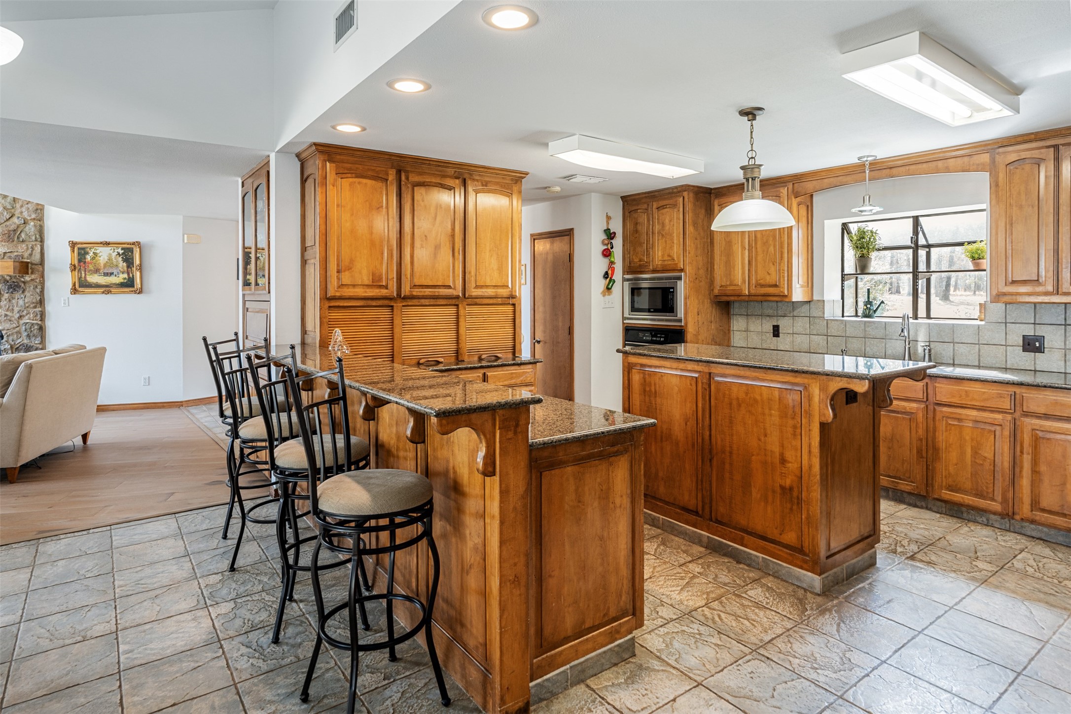 101 E Beverly Drive Malakoff TX 75148