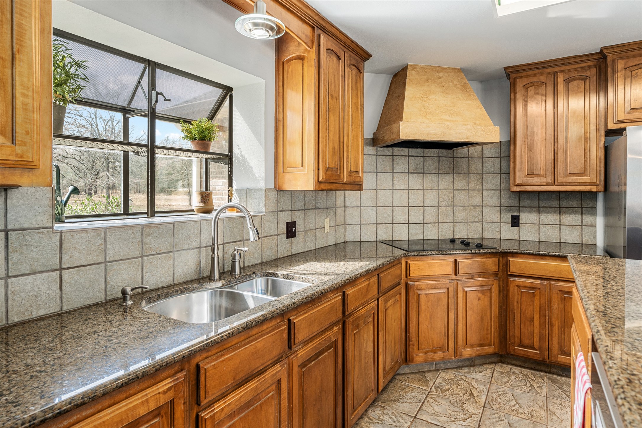 101 E Beverly Drive Malakoff TX 75148