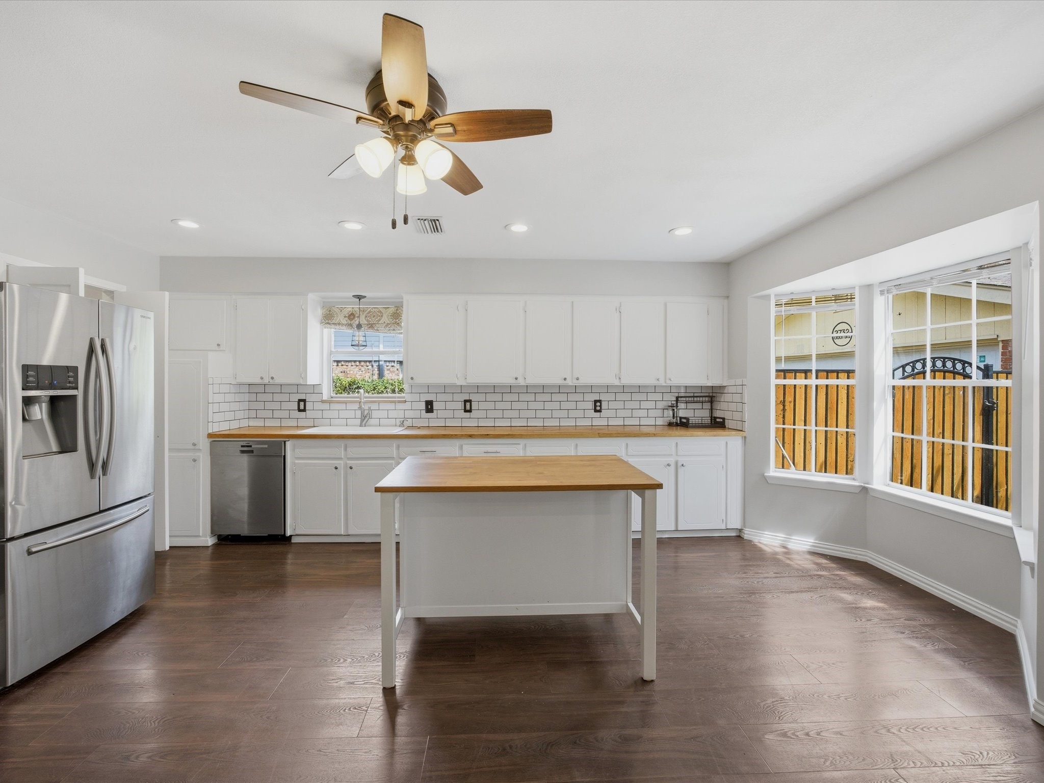 2732 Foxcroft Circle Denton TX 76209