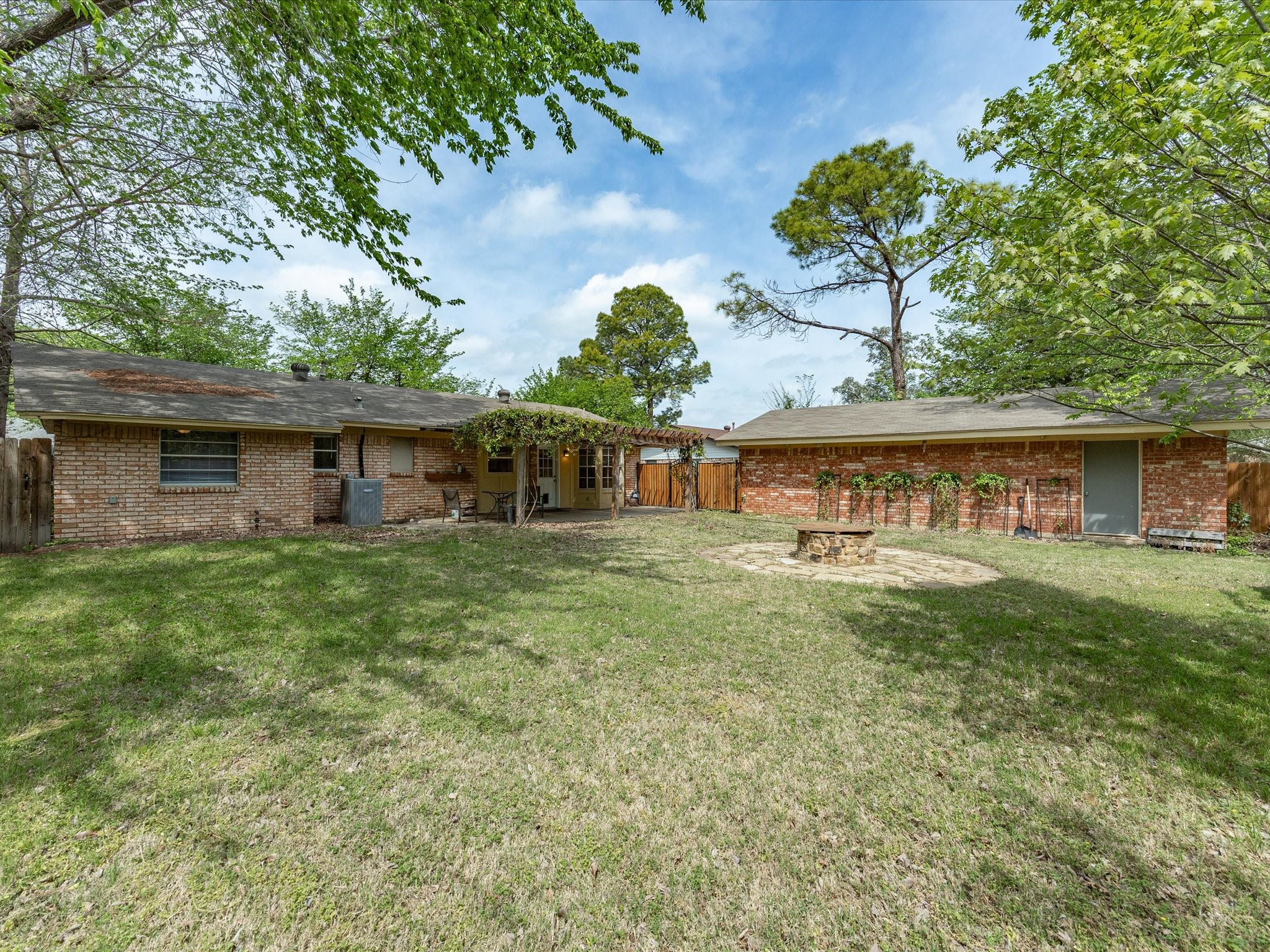2732 Foxcroft Circle Denton TX 76209