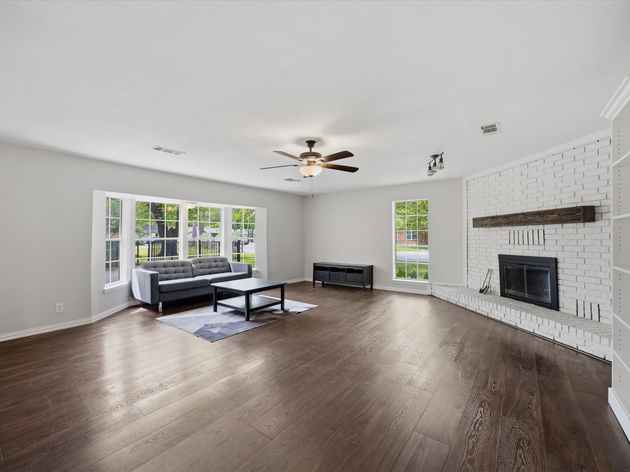 2732 Foxcroft Circle Denton TX 76209