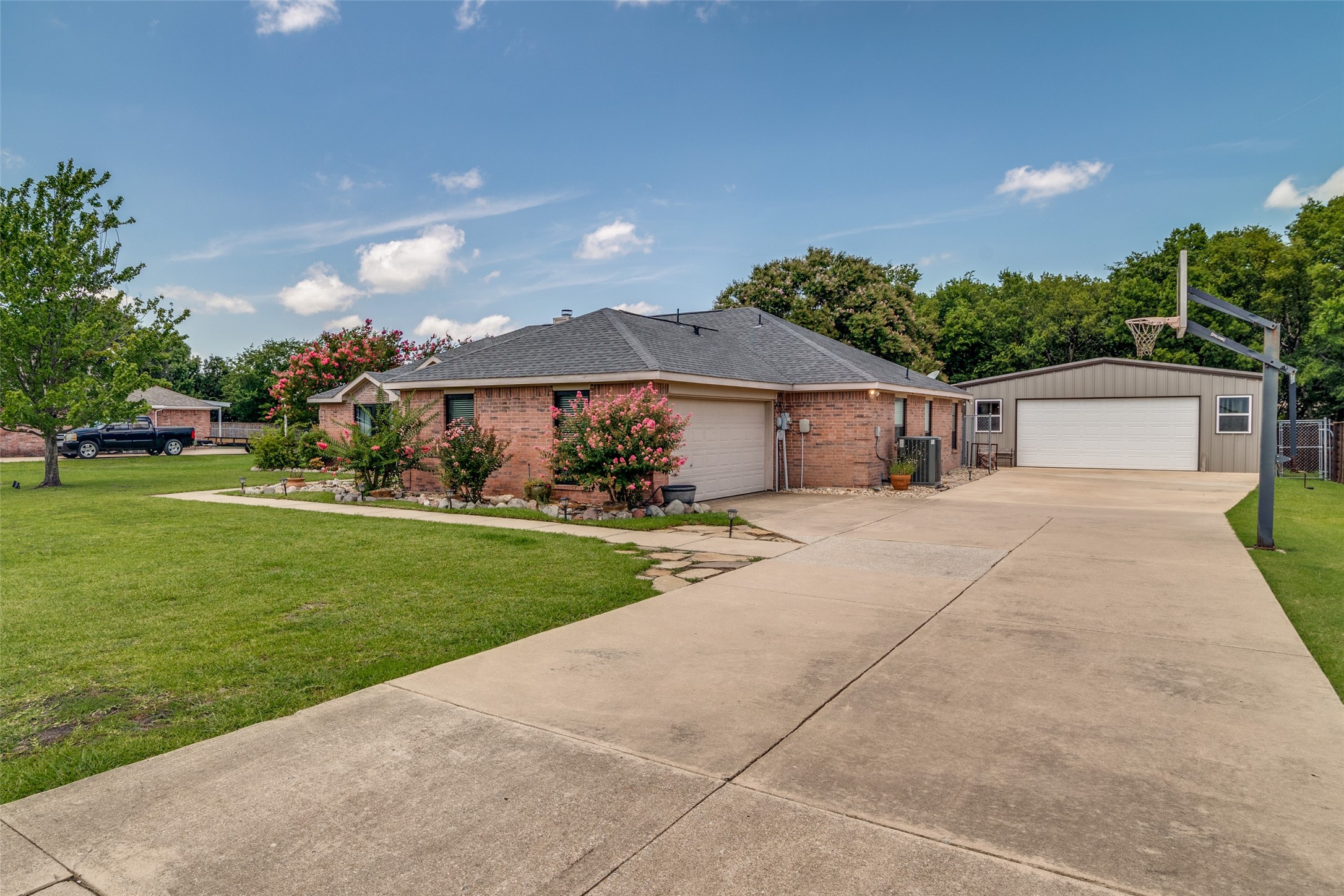 125 Jerome Pr Fate TX 75189