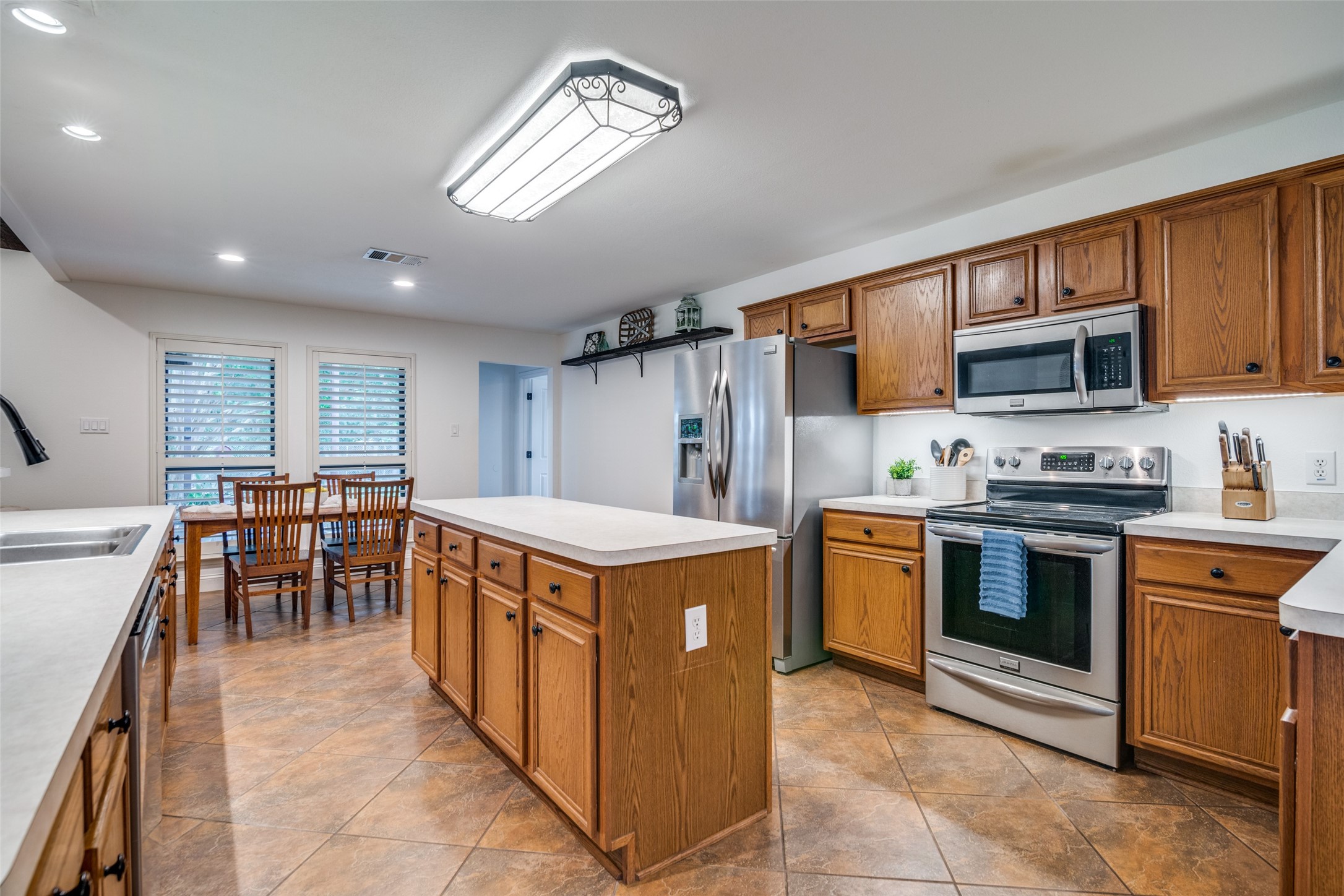 125 Jerome Pr Fate TX 75189