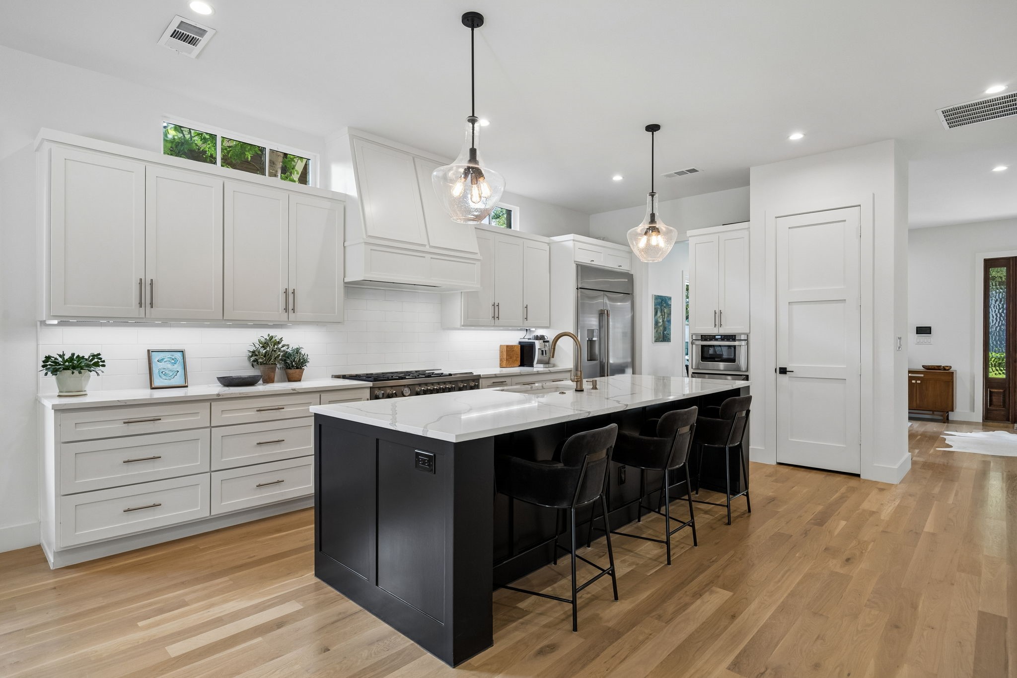 5548 Richard Avenue Dallas TX 75206