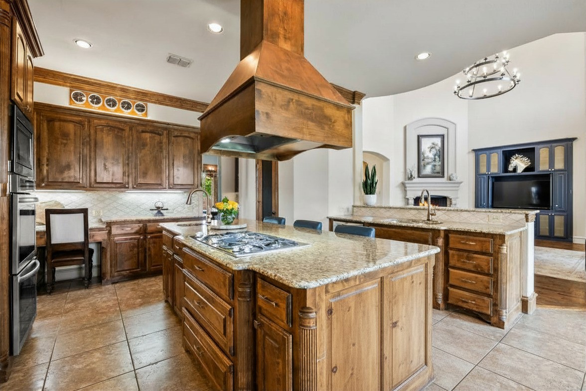125 Manor Drive Heath TX 75032