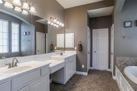 3036 Larreta Grand Prairie TX 75054