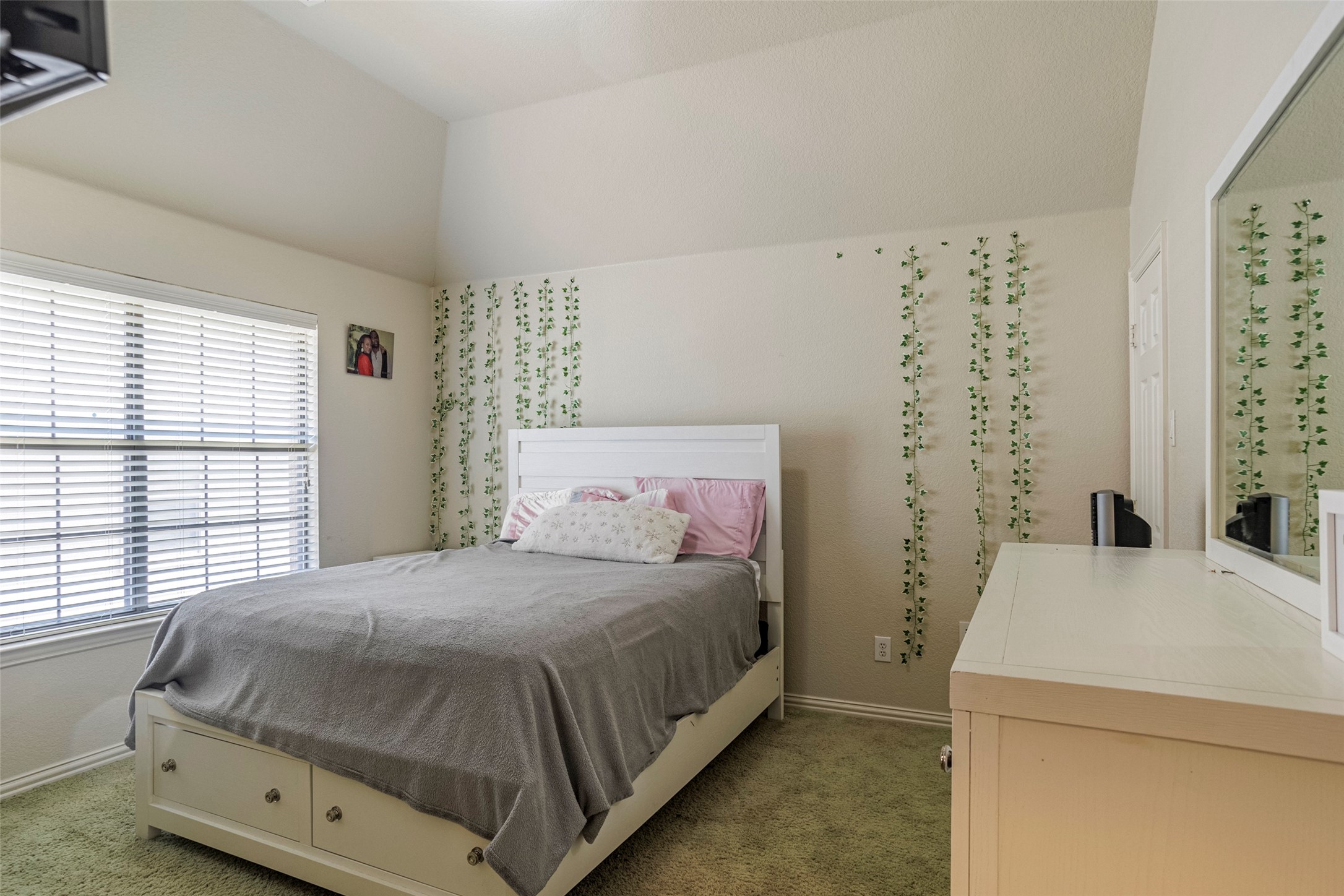 3036 Larreta Grand Prairie TX 75054