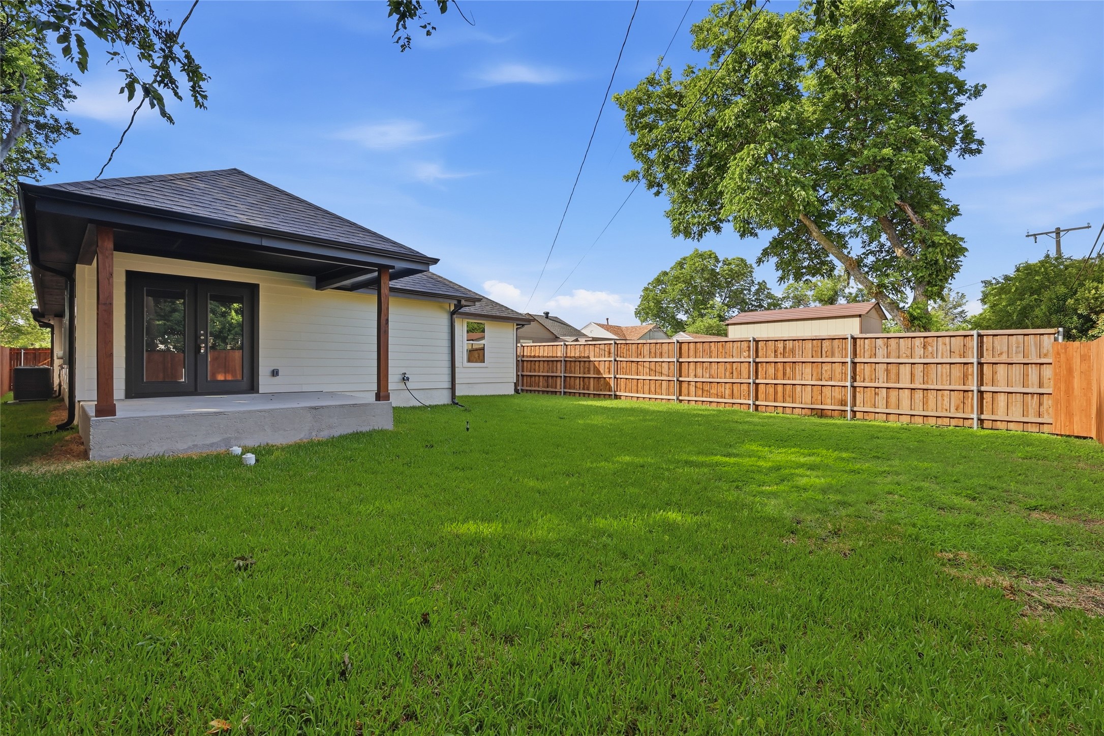 3412 Mission Street Fort Worth TX 76109