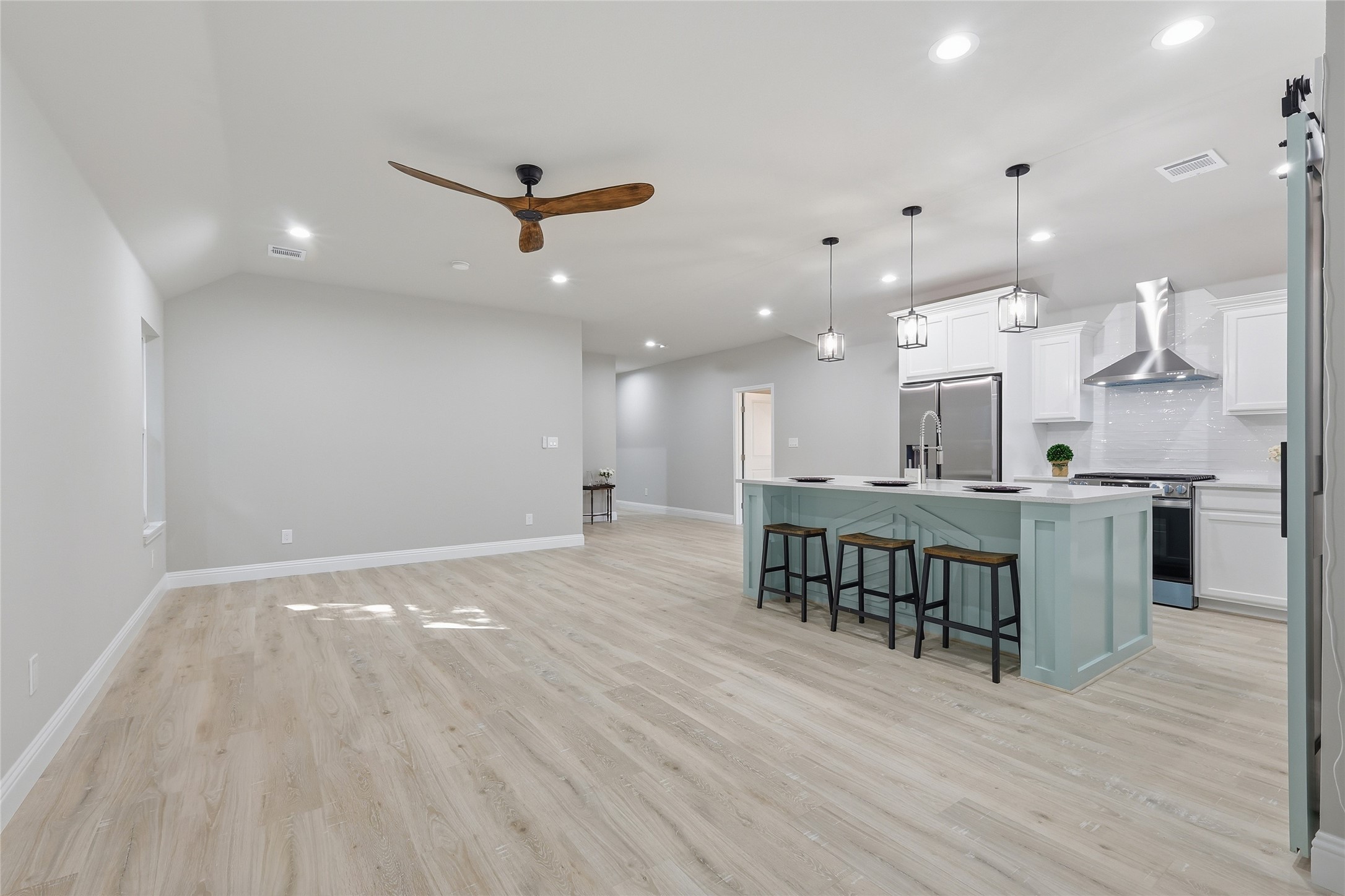 3412 Mission Street Fort Worth TX 76109