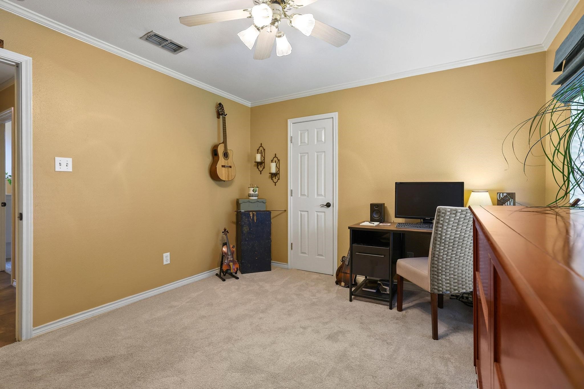 10 Fairway Loop Drive Pottsboro TX 75076