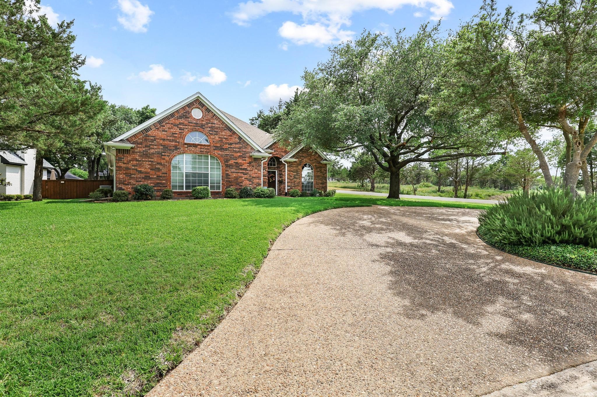 10 Fairway Loop Drive Pottsboro TX 75076