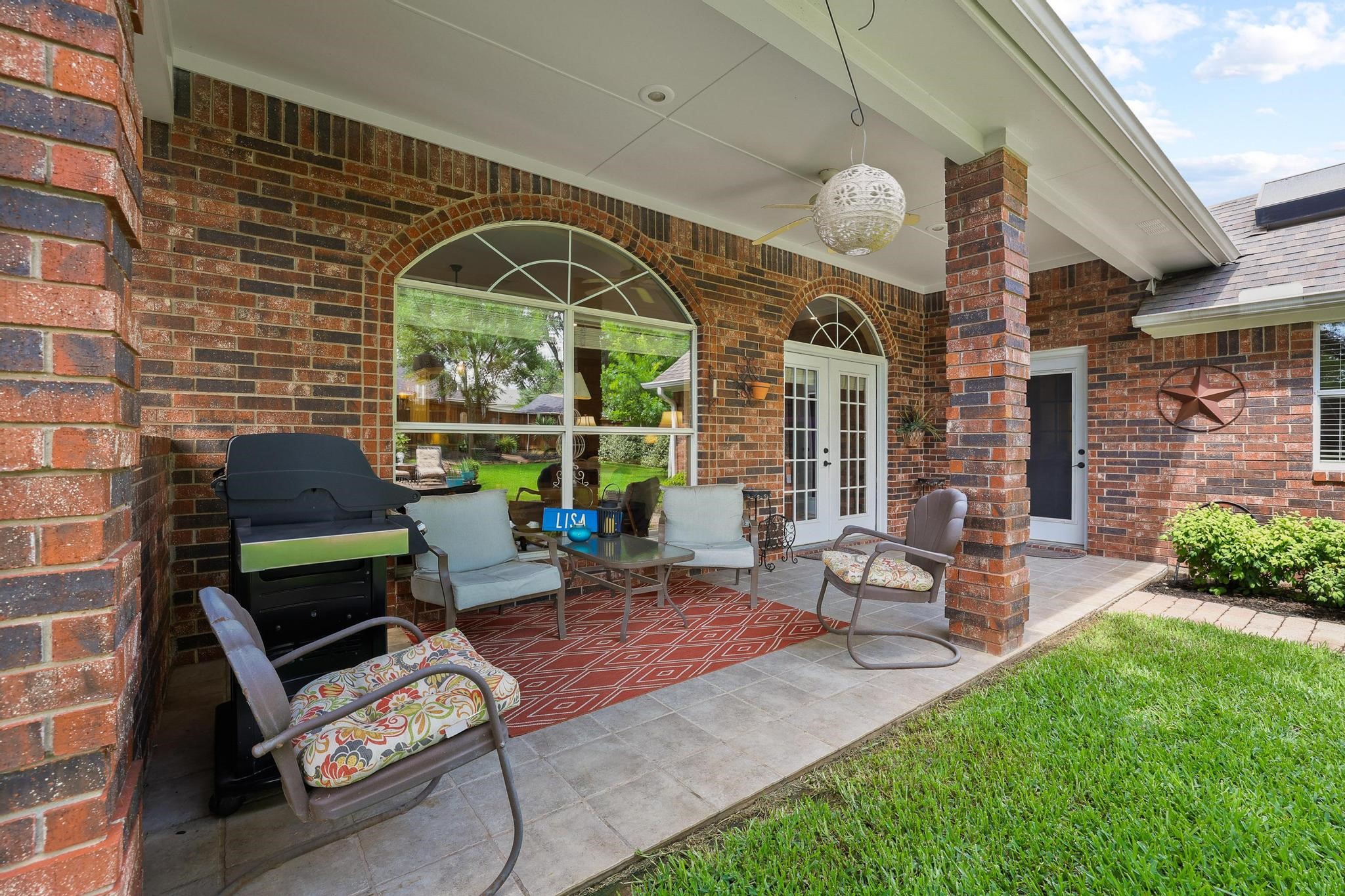 10 Fairway Loop Drive Pottsboro TX 75076