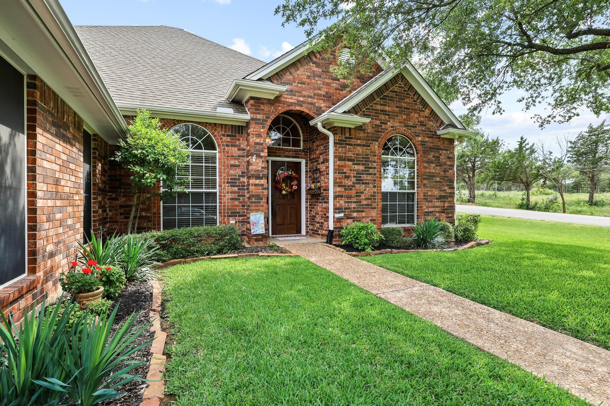 10 Fairway Loop Drive Pottsboro TX 75076