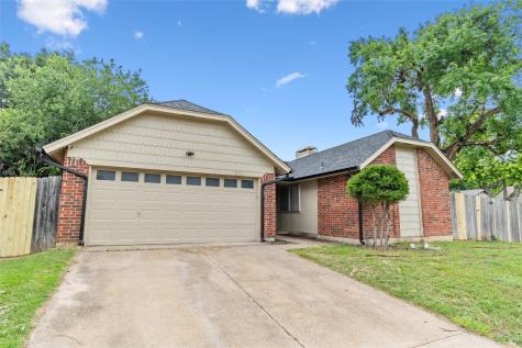 802 Woodhaven Lane Grand Prairie TX 75052