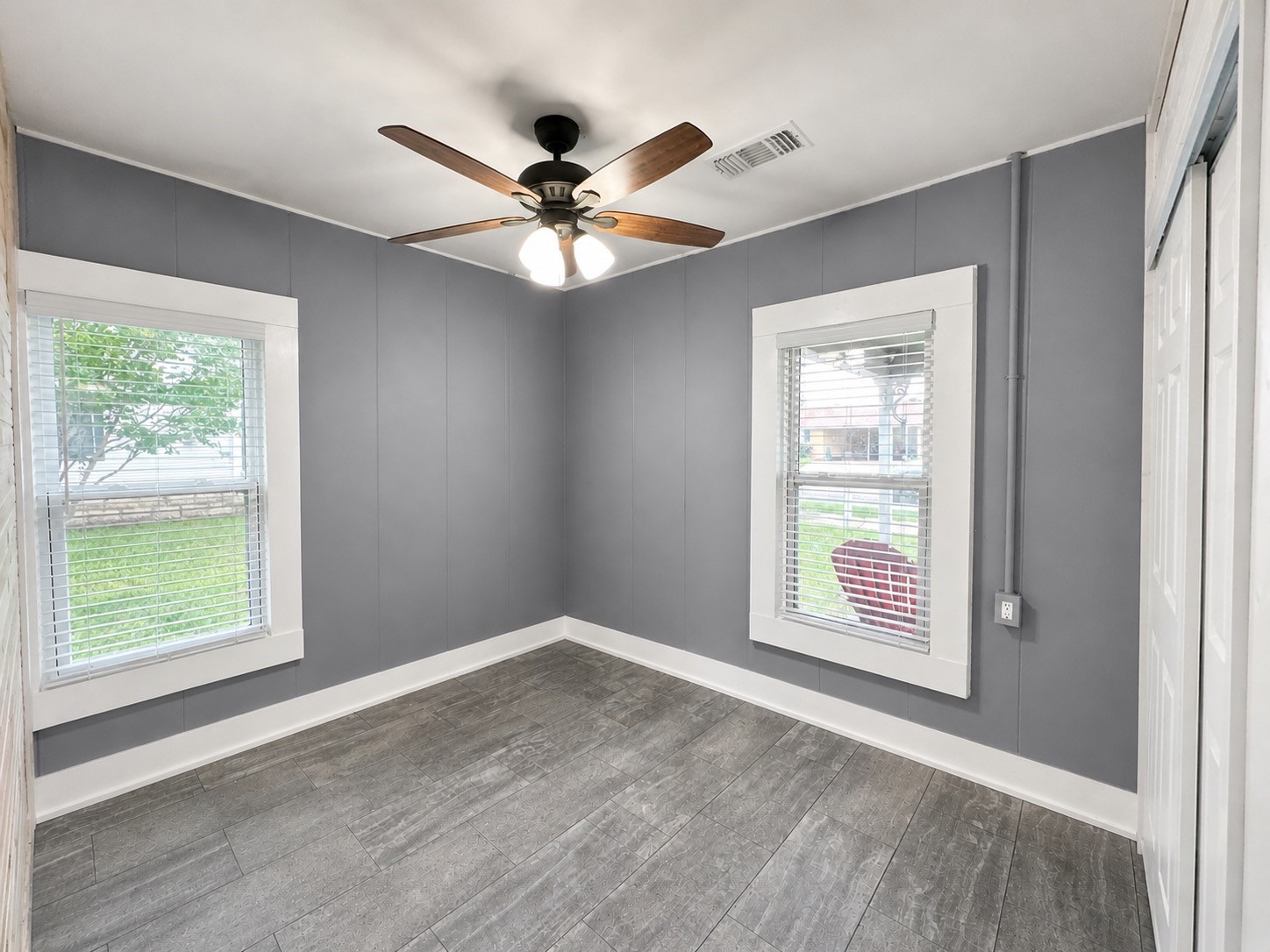 506 W Grand Avenue Comanche TX 76442