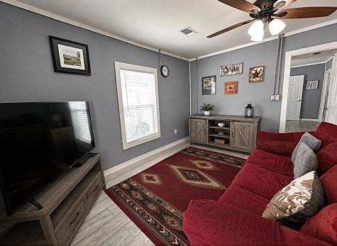 506 W Grand Avenue Comanche TX 76442