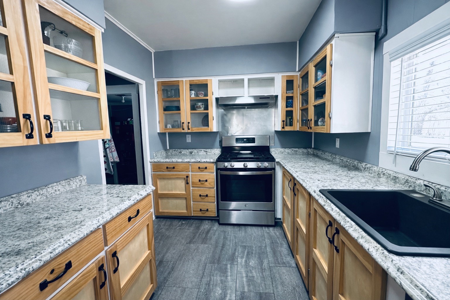 506 W Grand Avenue Comanche TX 76442