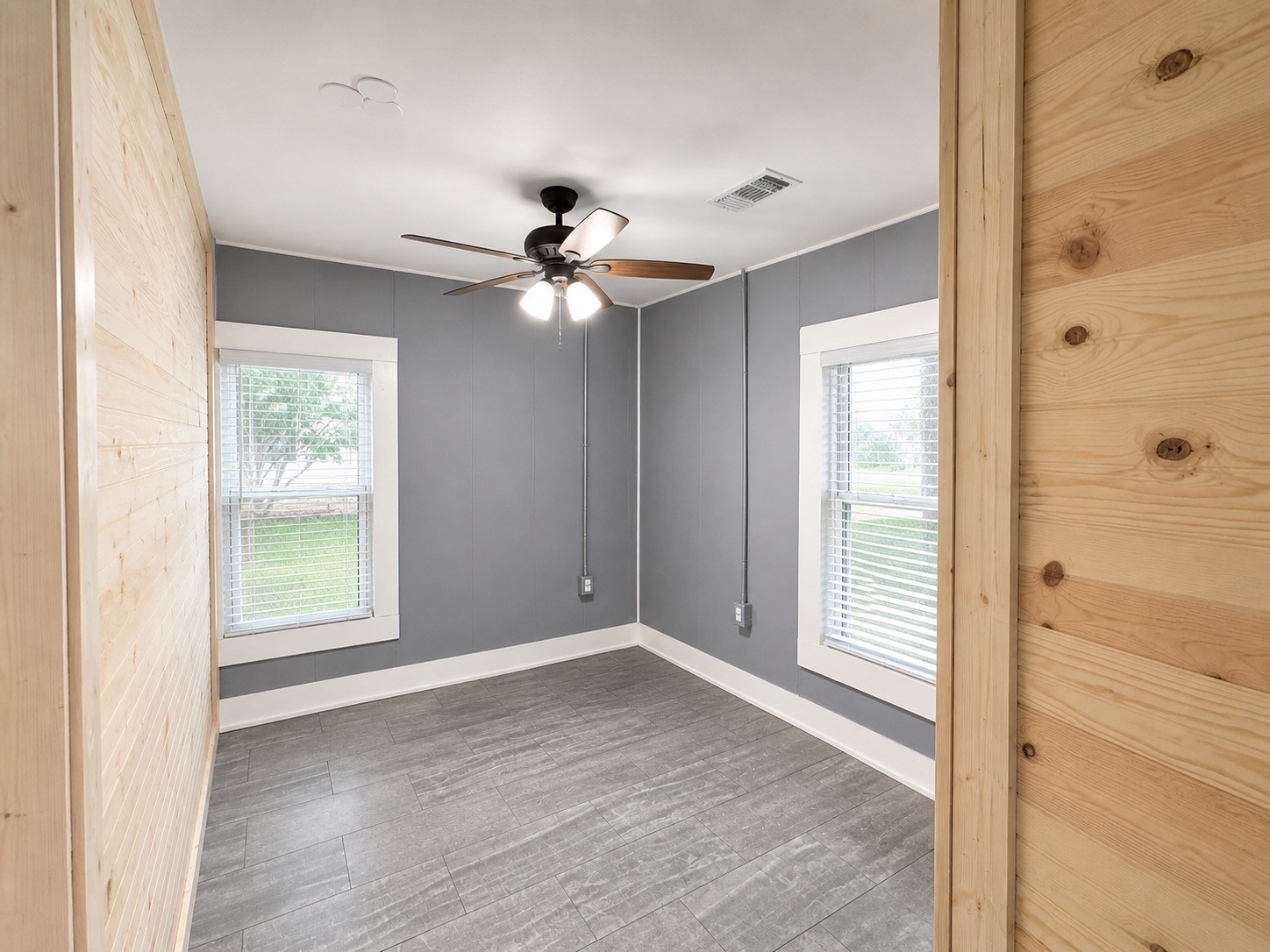 506 W Grand Avenue Comanche TX 76442