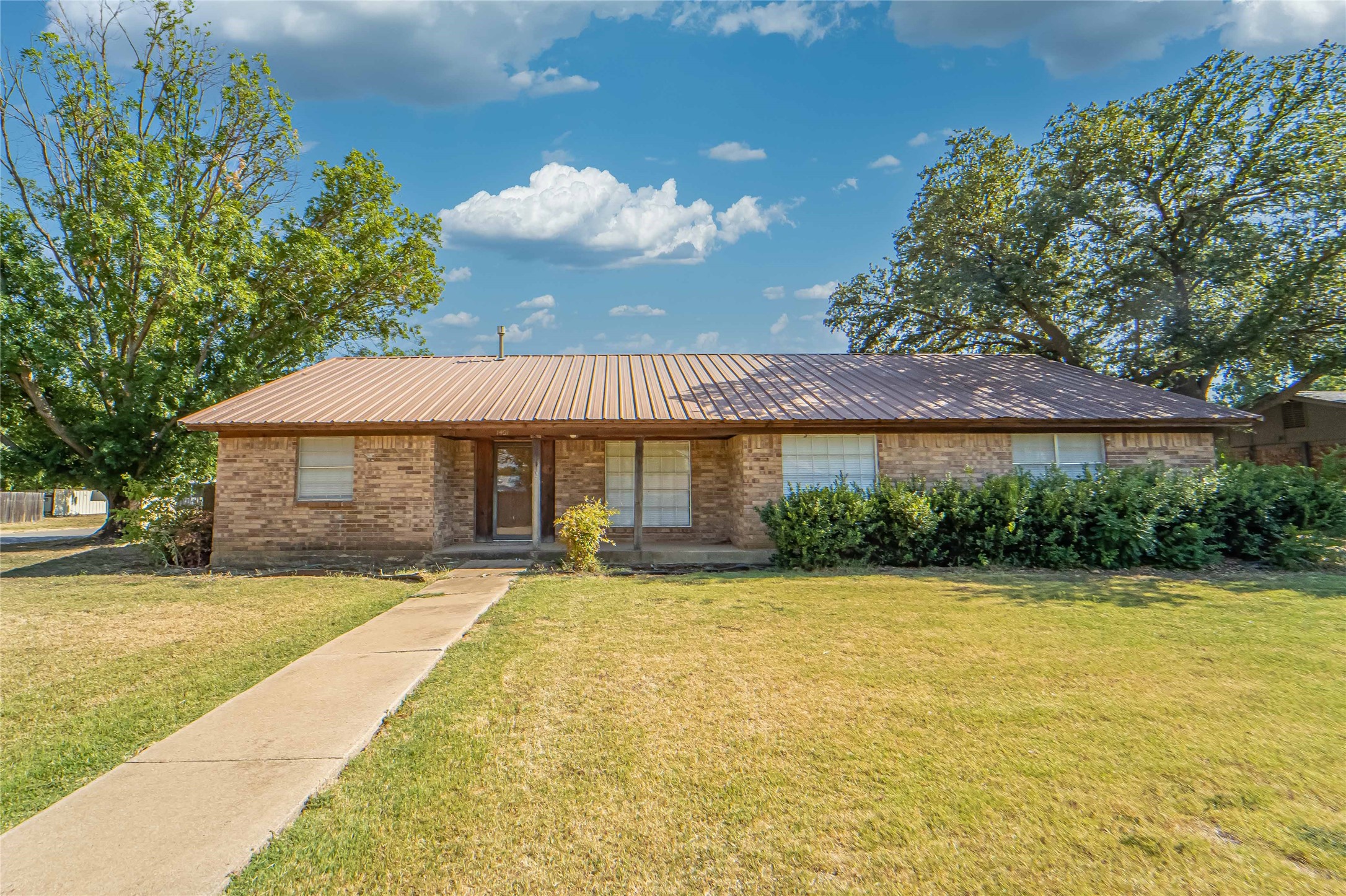 1401 W Elliott Street Breckenridge TX 76424