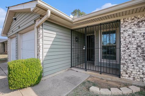1417 Warren Lane Fort Worth TX 76112