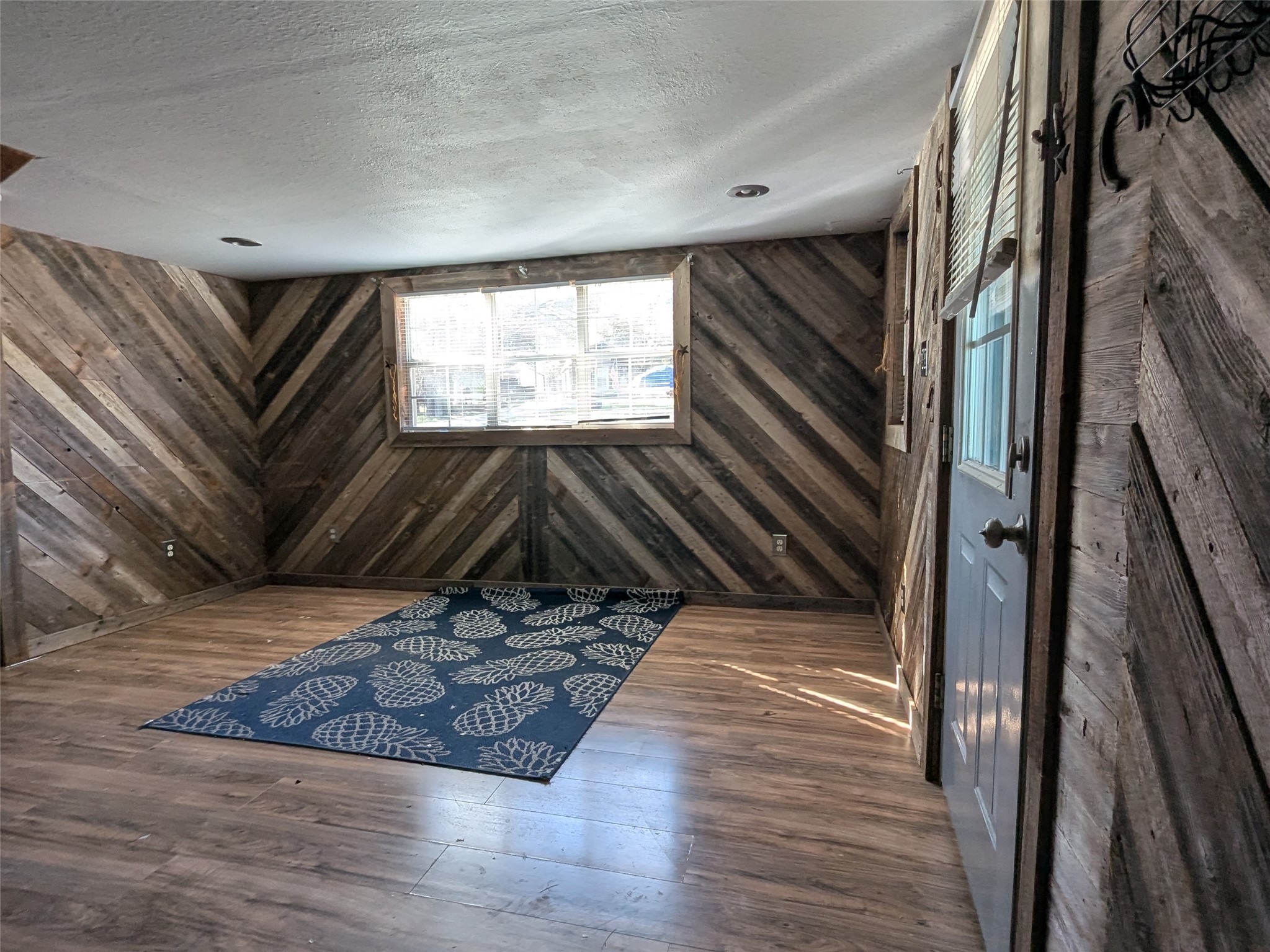 8161 Deer View Circle Granbury TX 76049