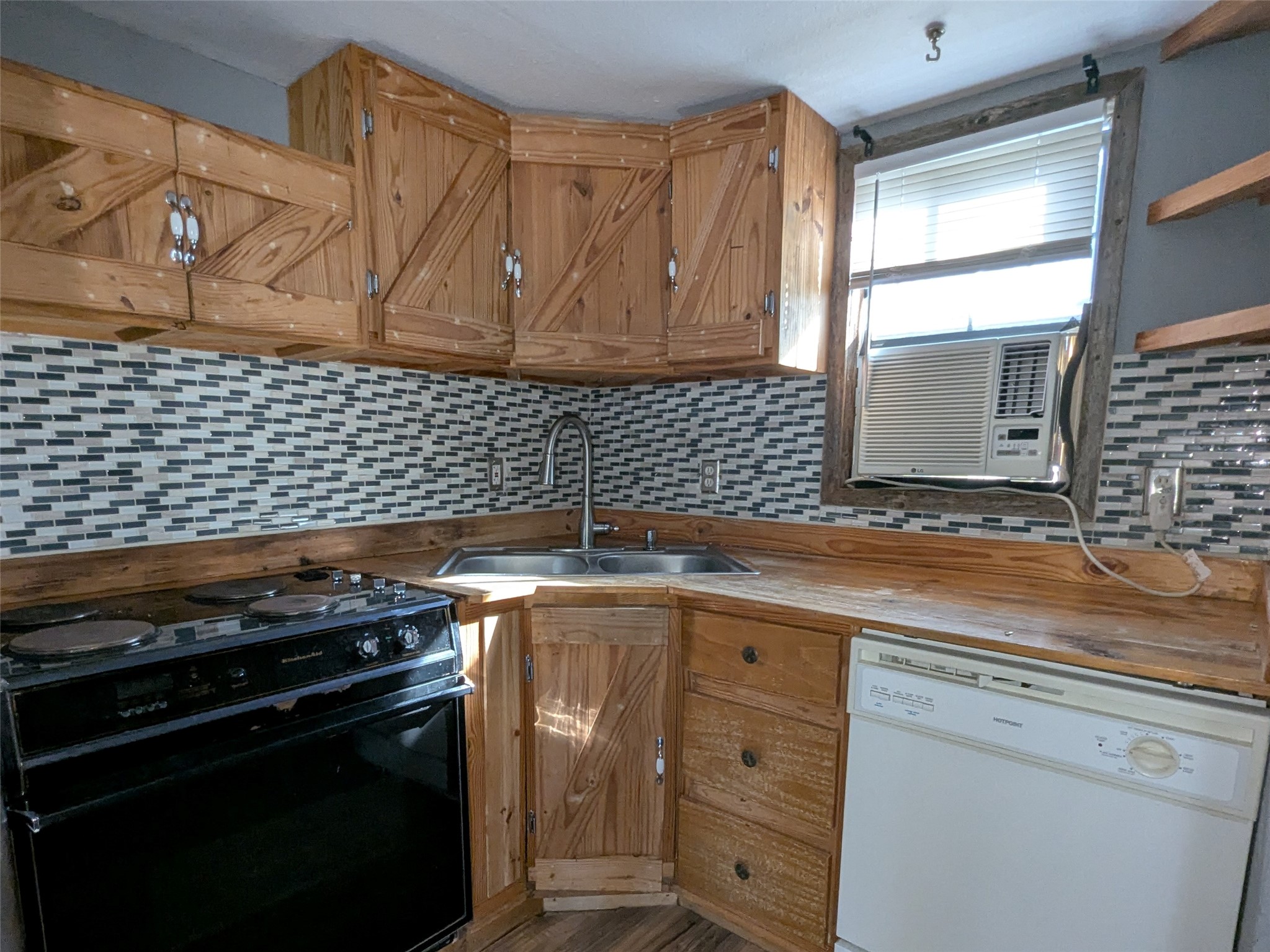 8161 Deer View Circle Granbury TX 76049
