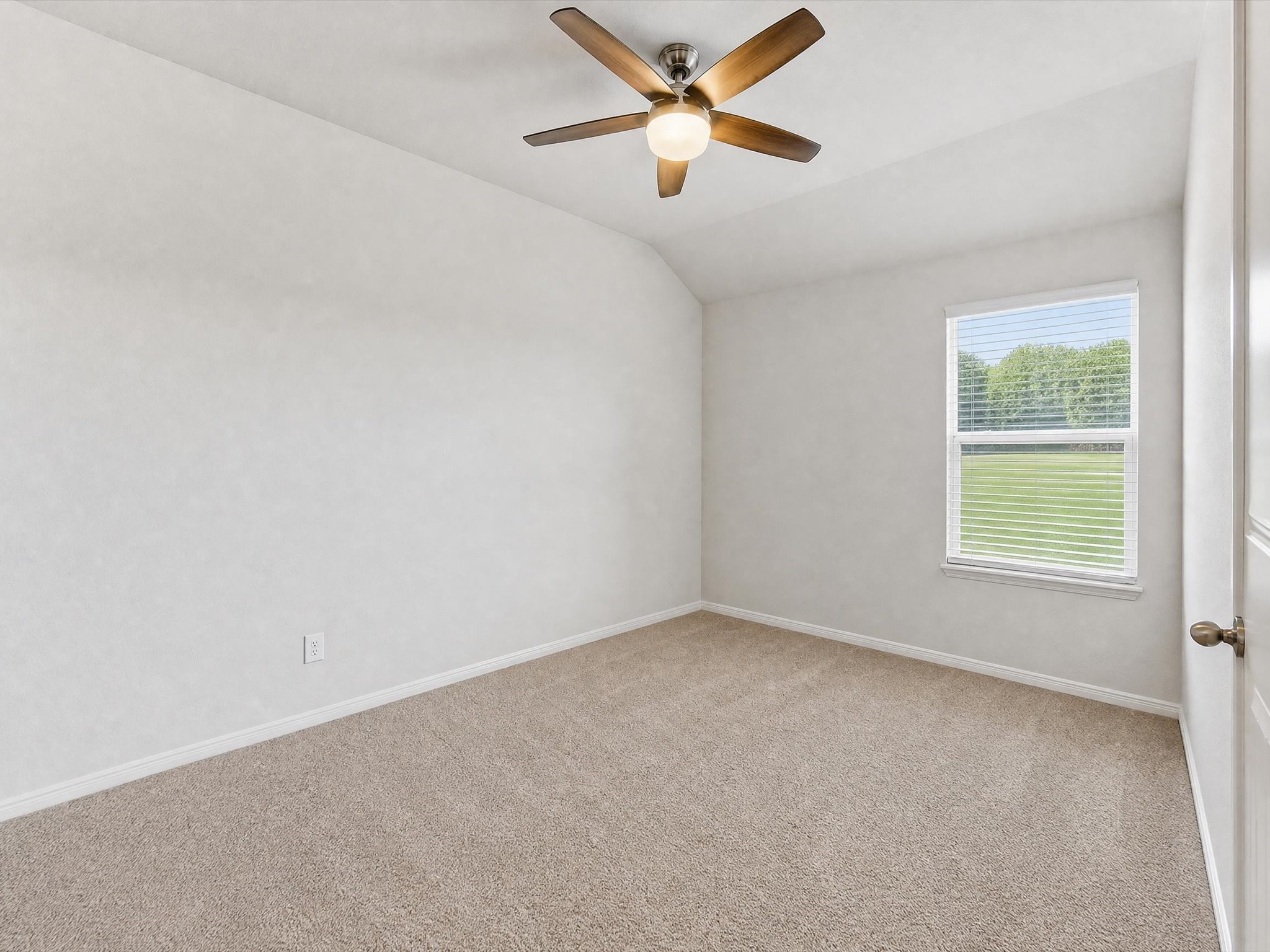 597 Creekview Drive Azle TX 76020