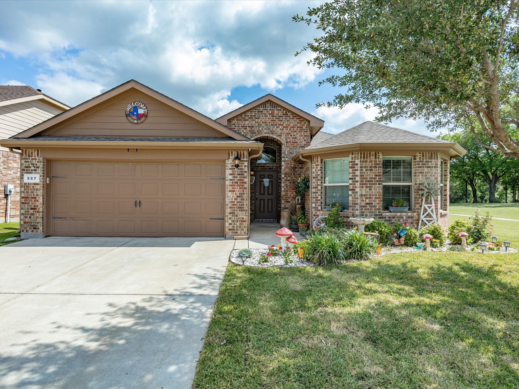 597 Creekview Drive Azle TX 76020