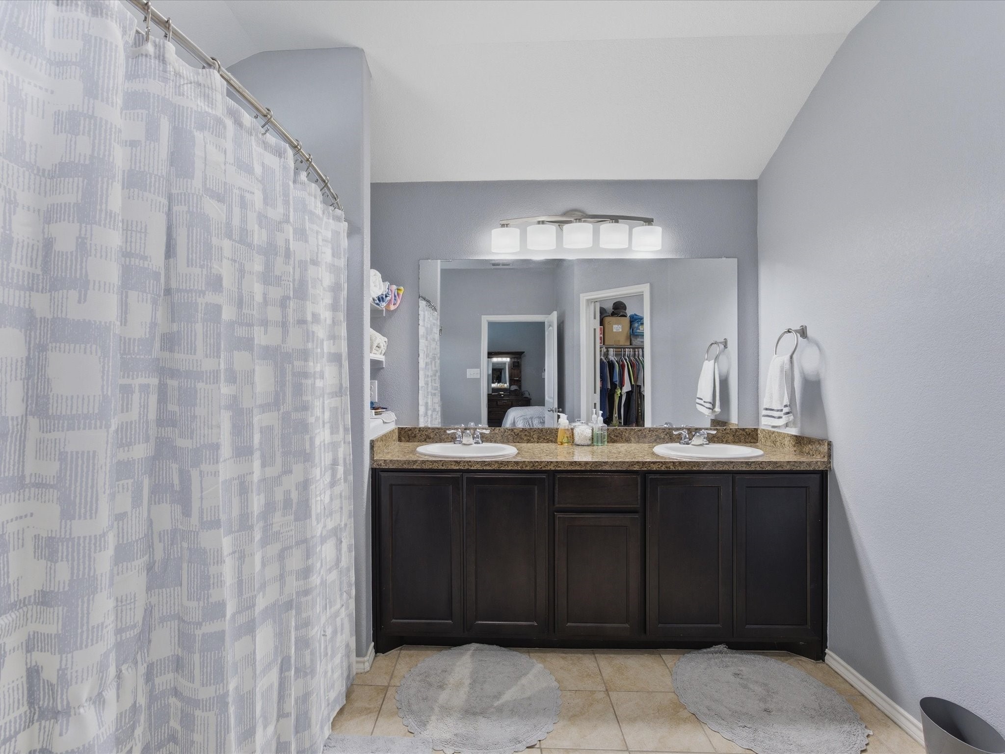597 Creekview Drive Azle TX 76020